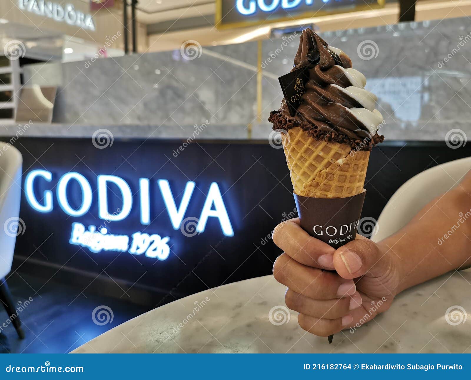 Шоколадное мороженое Godiva