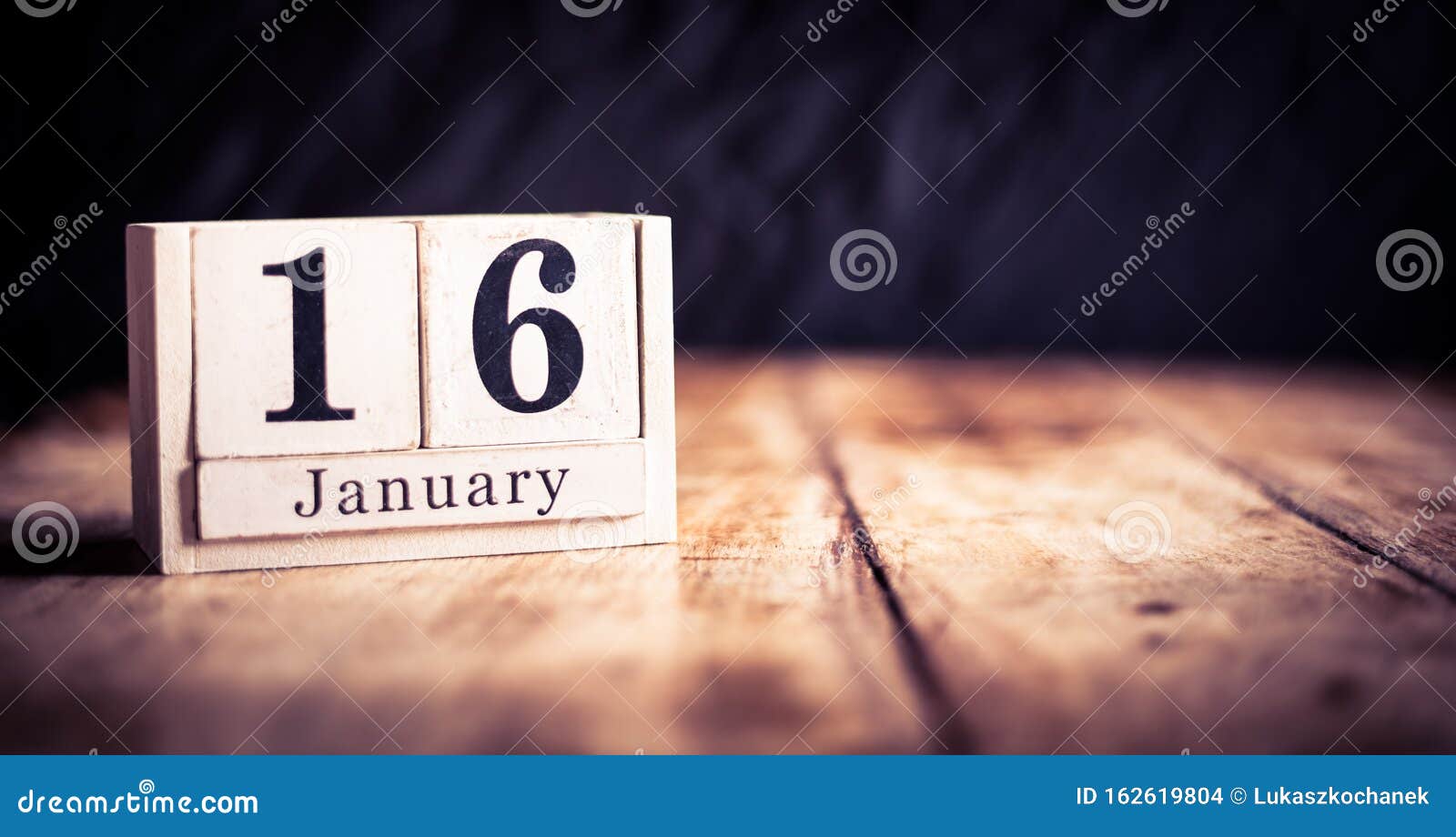 16 января, 16 января, шестнадцатое января, календарный месяц - дата, годовщина или день рождения Стоковое Фото - изображение насчитывающей время, вспомните: 162619804