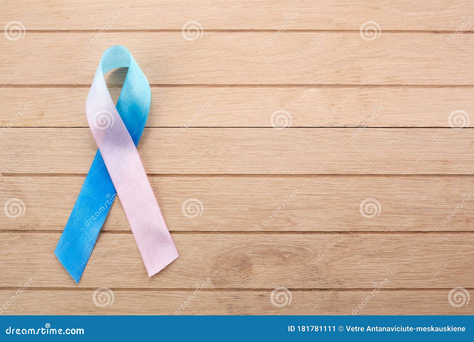 世界甲状腺日背景青红蓝丝带库存图片 图片包括有病症 系统 医疗 蓝色 憔悴 器官 偏差