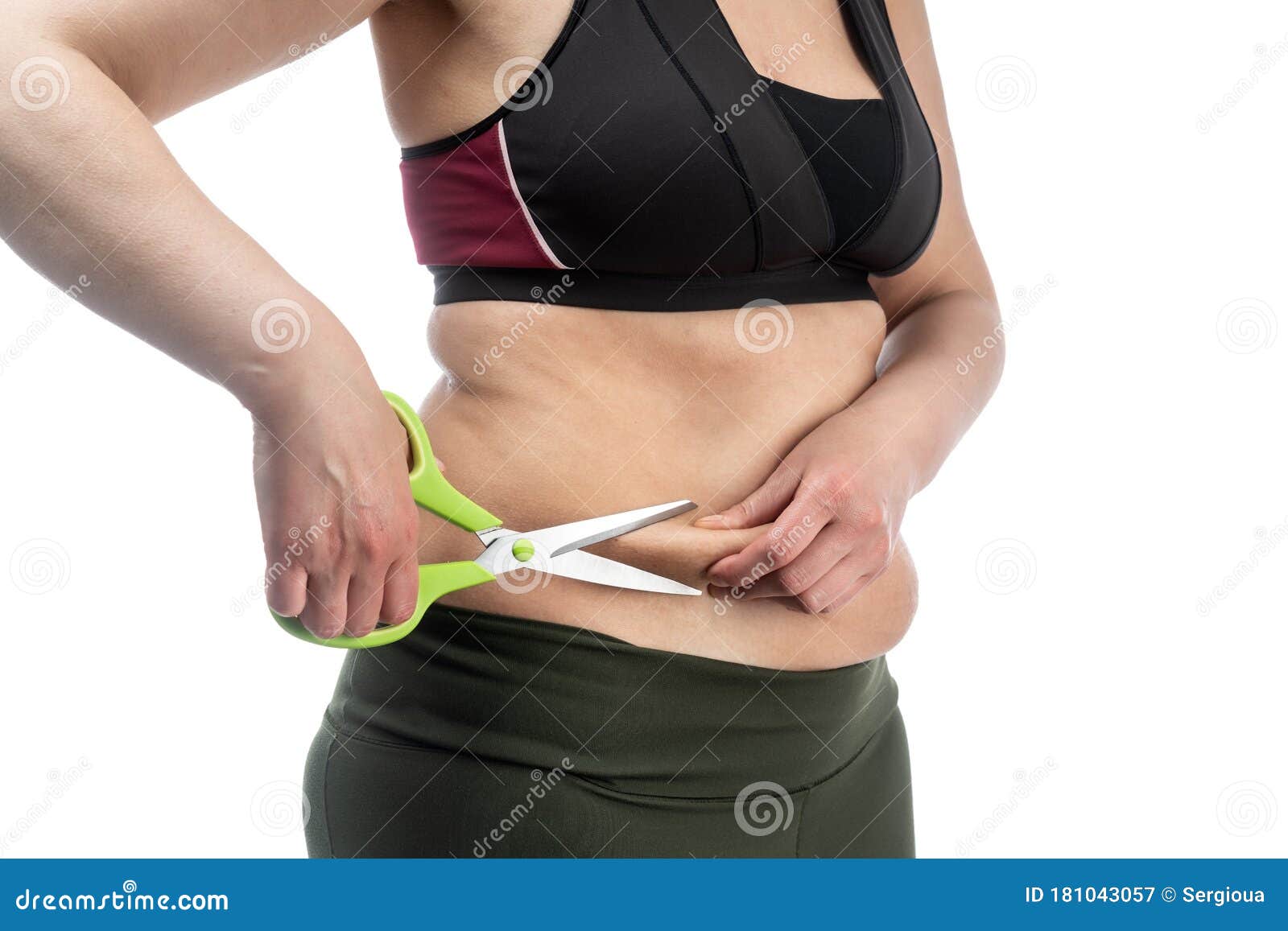 中年妇女 腹部肥胖 皮肤松弛 白色背景 特写剪刀作为库存图片 图片包括有损失 医学