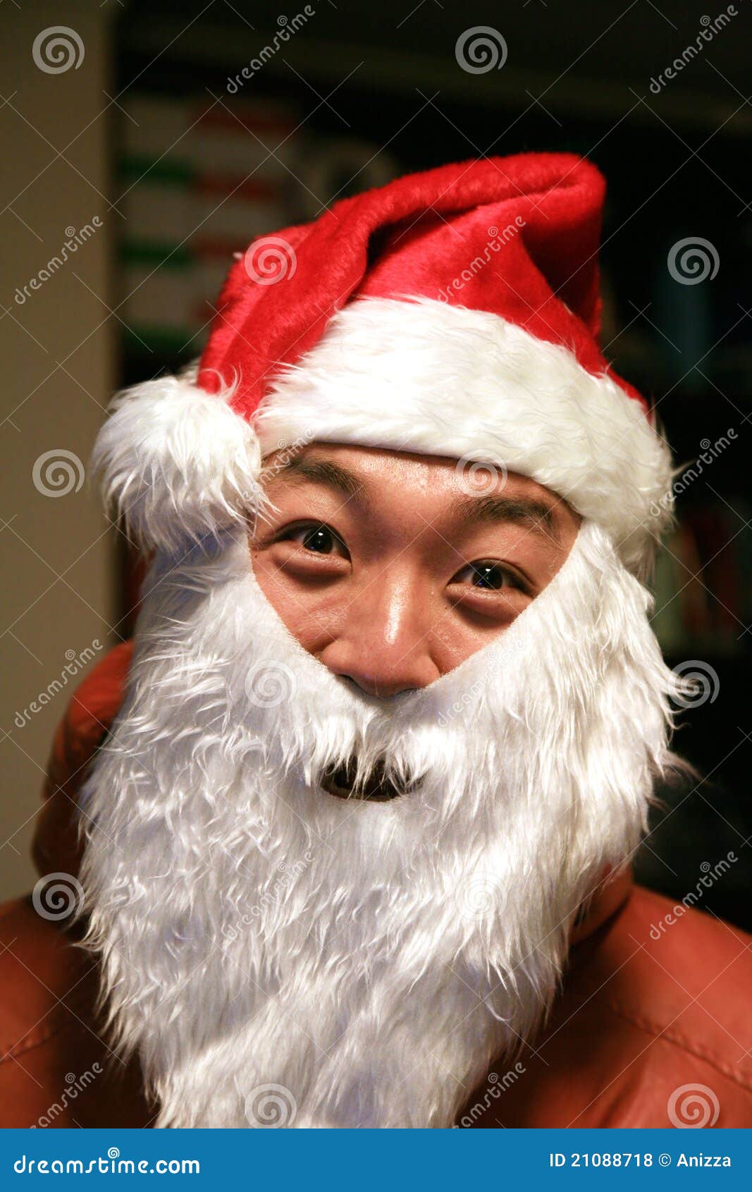 亚裔圣诞老人库存照片. 图片包括有圣诞节, 克劳斯, 庆祝, 圣诞老人, 东方, 男人, 聚会所, 男性- 21088718