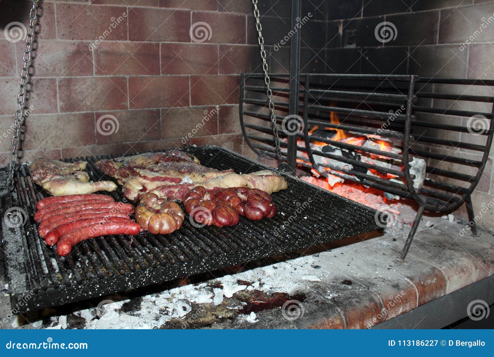 从阿根廷传统bbq的传统阿根廷asado烤肉从阿根廷巴西巴拉圭乌拉圭和辣椒库存图片 图片包括有从阿根廷传统bbq的传统阿根廷asado烤肉从阿根廷巴西巴拉圭乌拉圭和辣椒 从阿根廷传统bbq的传统阿根廷asado烤肉从阿根廷巴西巴拉圭乌拉圭和辣椒库存图片 图片包括有从阿根廷传统bbq的传统阿根廷asado烤肉从阿根廷巴西巴拉圭乌拉圭和辣椒
