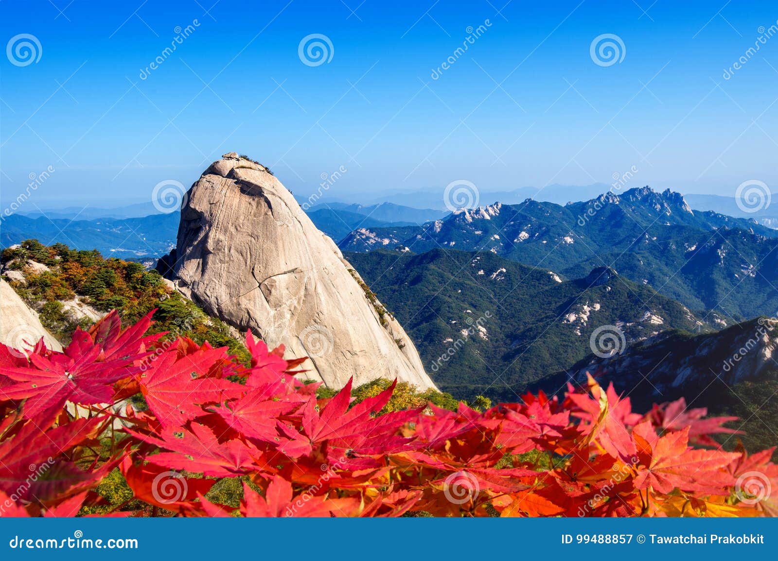 北汉山国立公园在秋天 在韩国库存图片 图片包括有