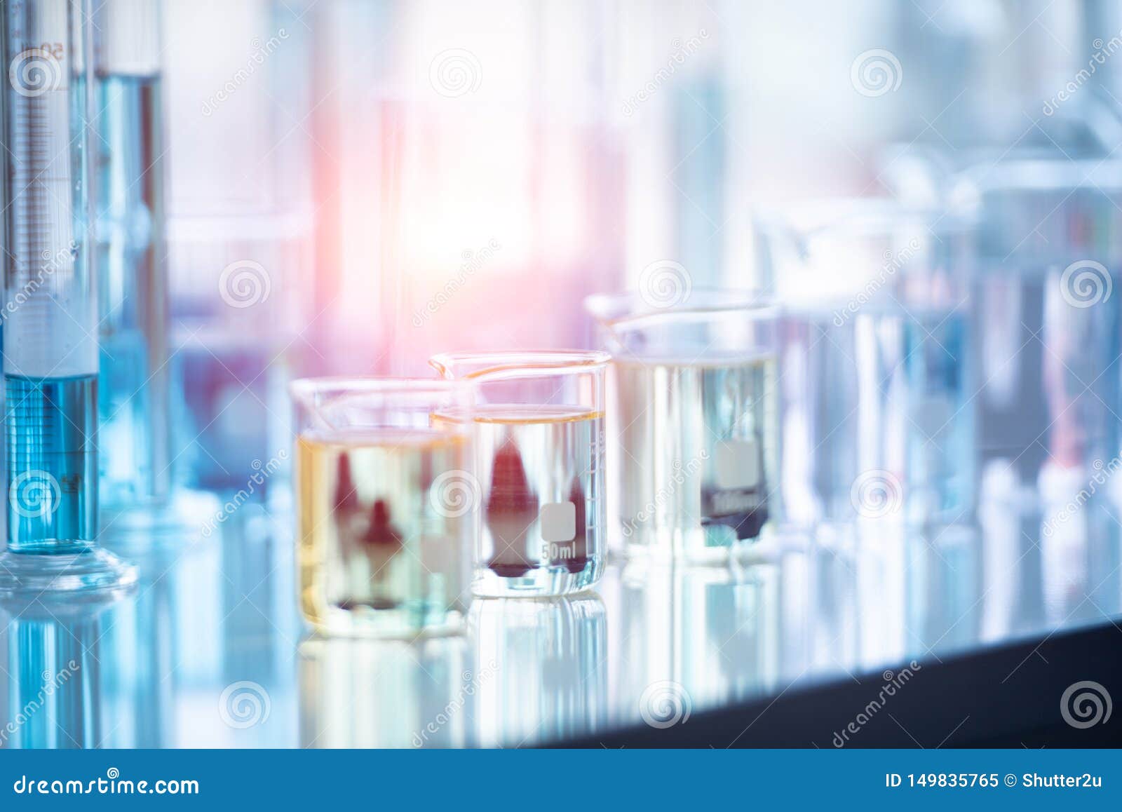 医学实验室在化学生物实验室测试科学研究与开发和医疗保健概念背景的试管库存图片 图片包括有 医学实验室在化学生物实验室测试科学研究与开发和医疗保健概念背景的试管库存图片 图片包括有