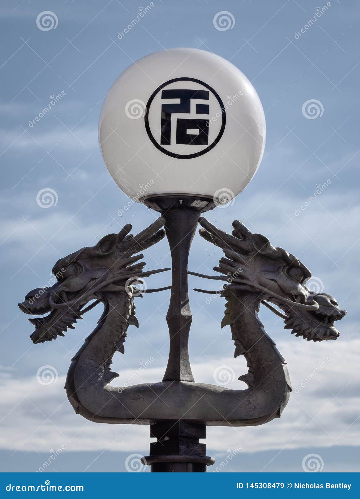 双重龙街灯 日光日本库存图片 图片包括有现代 旅行 拱道 灯笼 东部 剧烈 闪亮指示