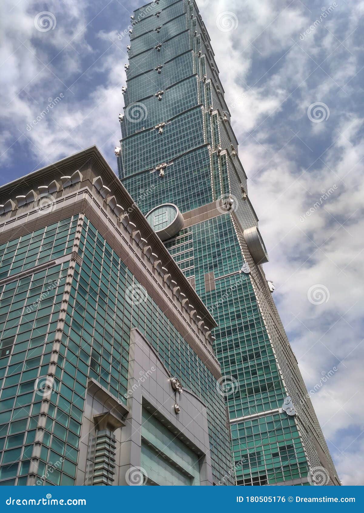 台北101大楼编辑类照片 图片包括有台北 布琼布拉 概念 最高 台湾 台北101大楼编辑类照片 图片包括有台北 布琼布拉 概念 最高 台湾