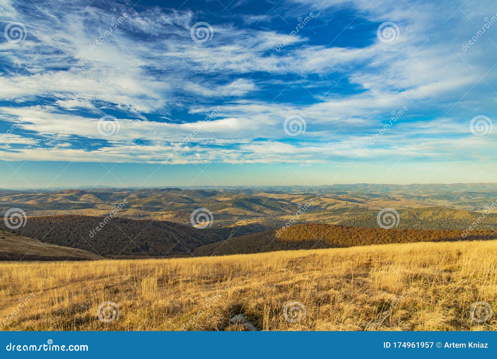 喀尔巴阡山高原山地平线壁纸自然摄影的高原全景背景景观景观库存图片 图片包括有峭壁 自然