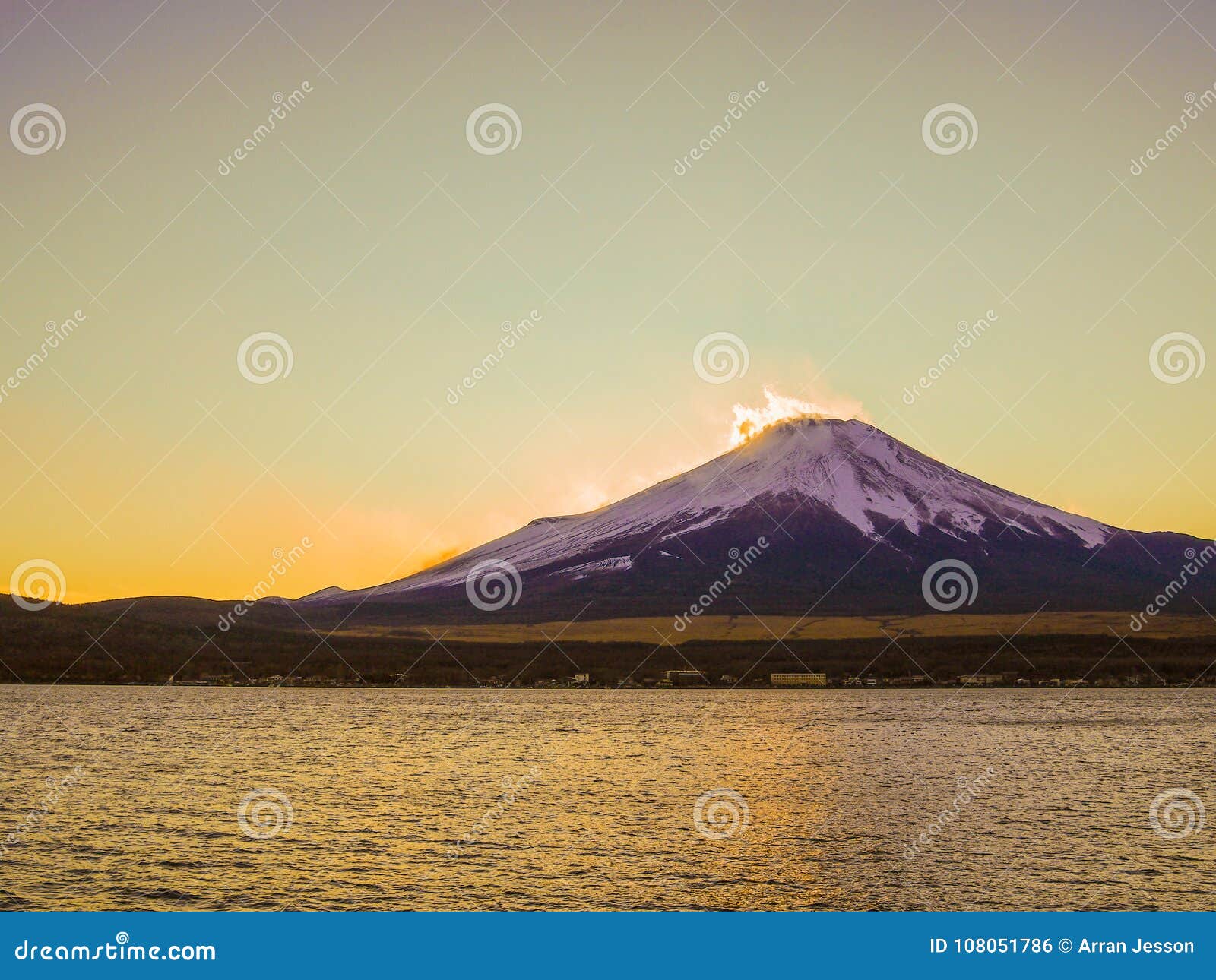 在富士山 日本后的太阳设置库存照片 图片包括有在富士山 日本后的太阳设置