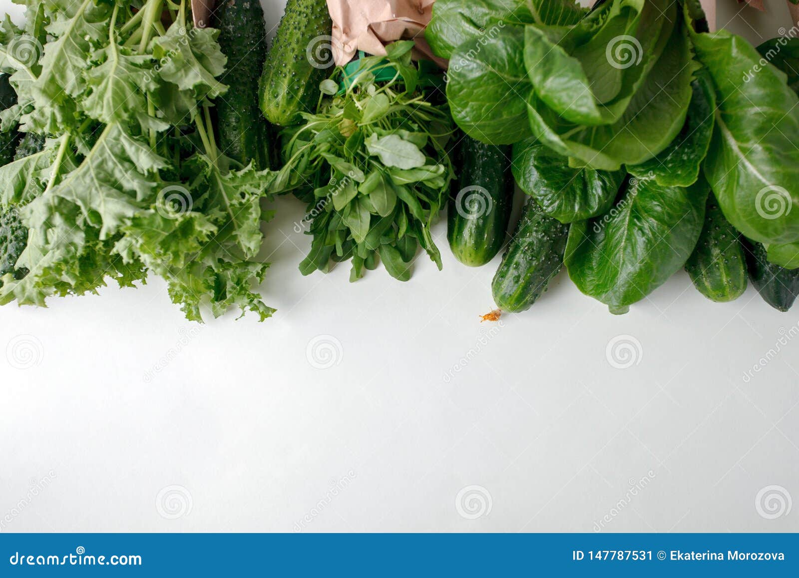 在papaerpackage 零的废素食主义者食物概念 拷贝空间 环境友好的背景 营养菜的新鲜的未加工的蔬菜库存图片 图片包括有