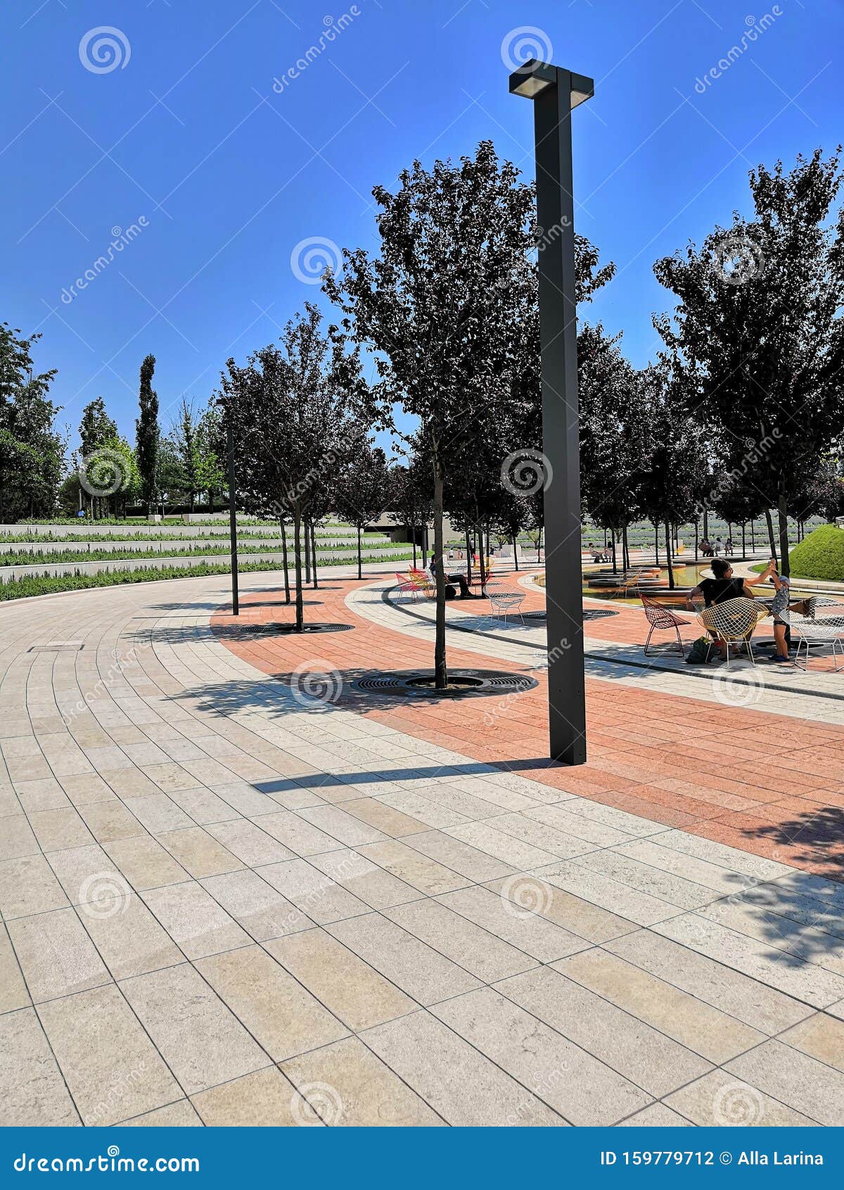 城市公园蓝天 瓷砖 灯光 树木背景这条铁轨由现代街灯照亮图库摄影片 图片包括有这条铁轨由现代街灯照亮 城市公园蓝天 瓷砖 灯光 树木背景 城市公园蓝天 瓷砖 灯光 树木背景这条铁轨由现代街灯照亮图库摄影片 图片包括有这条铁轨由现代街灯照亮 城市公园蓝天 瓷砖 灯光 树木背景