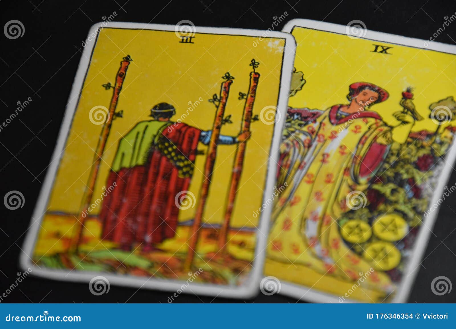 塔罗牌神秘魔法指导 目的库存照片 图片包括有魔术 目的 塔罗 隐密 灵魂 直觉 清晰 塔罗牌神秘魔法指导 目的库存照片 图片包括有魔术 目的 塔罗 隐密 灵魂 直觉 清晰