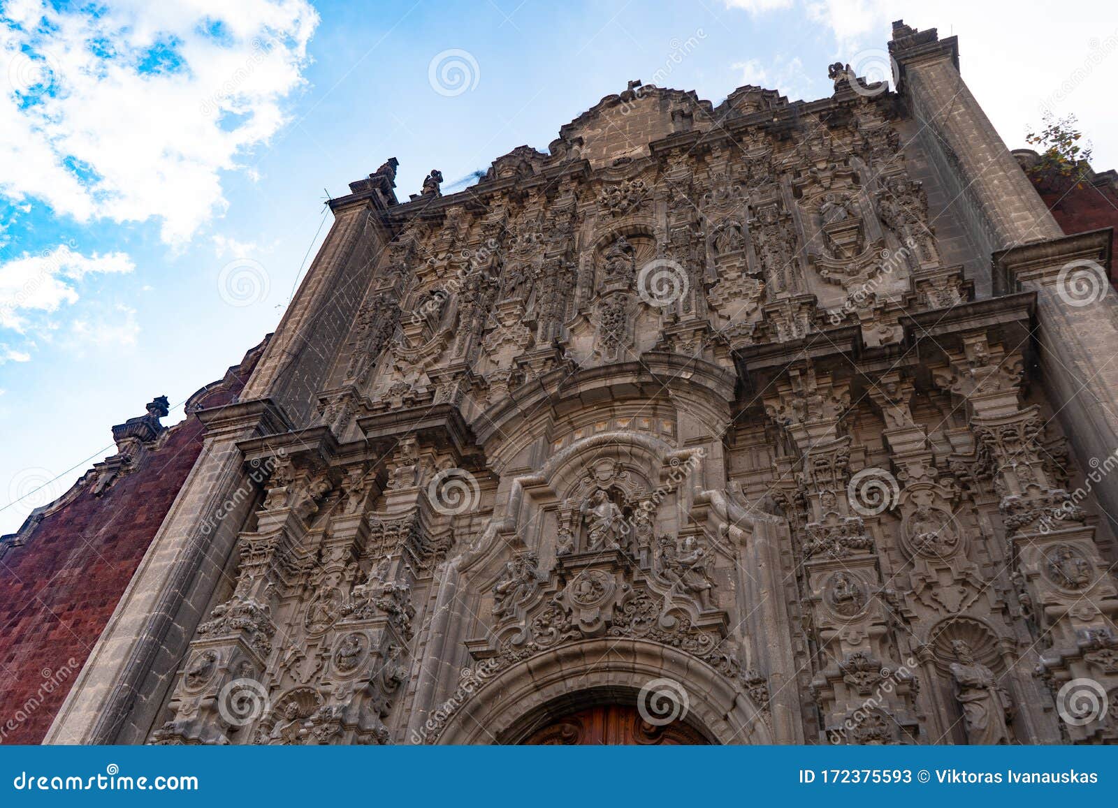 墨西哥城主教座堂殖民建筑细节色调旅行照片壁纸或背景拉丁语库存图片 图片包括有门面 安排