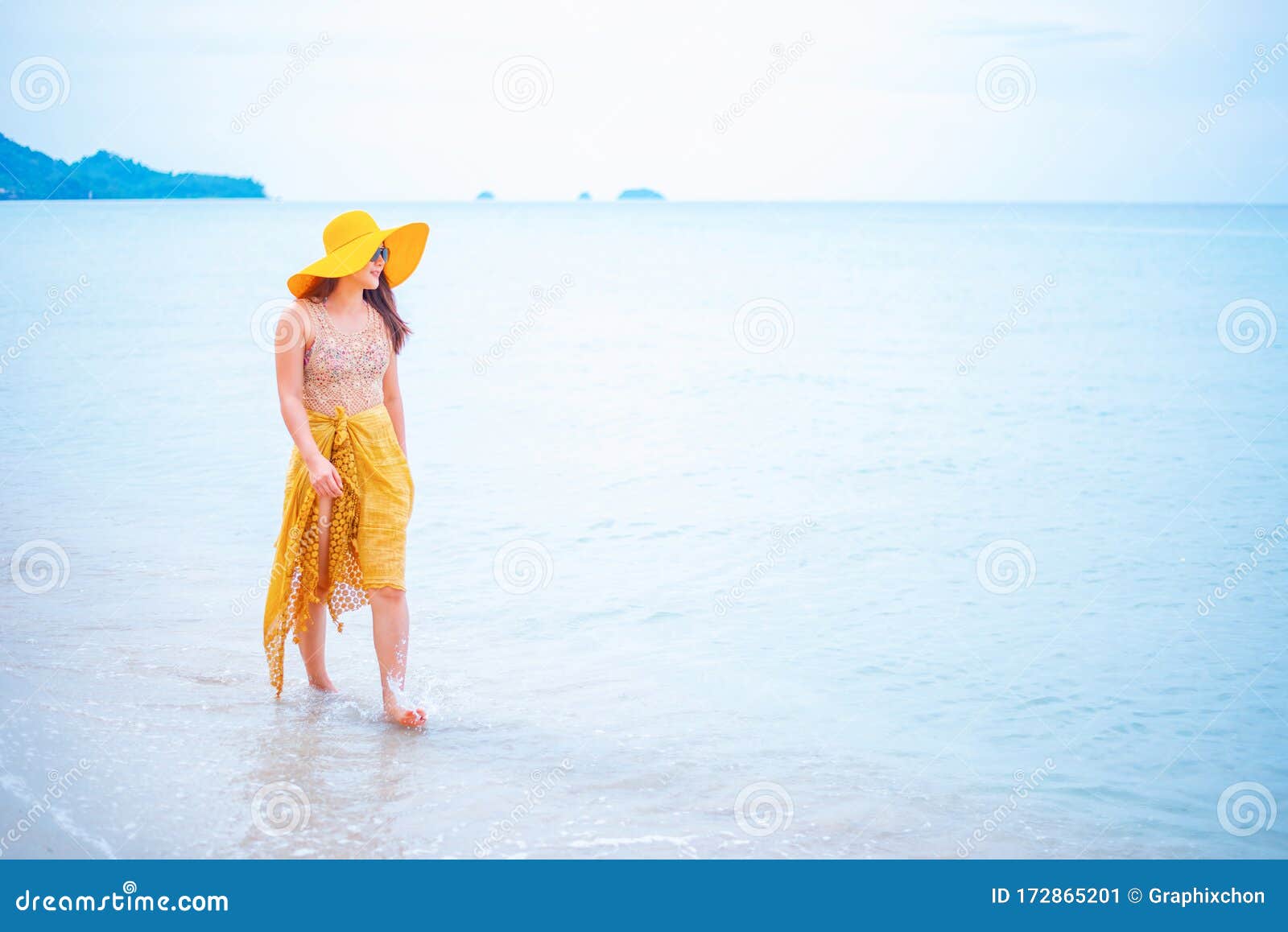 夏日 美丽的亚洲女性独自在海滩旅行库存图片 图片包括有新鲜 豪华 夜间 全能 季节 本质 夏日 美丽的亚洲女性独自在海滩旅行库存图片 图片包括有新鲜 豪华 夜间 全能 季节 本质
