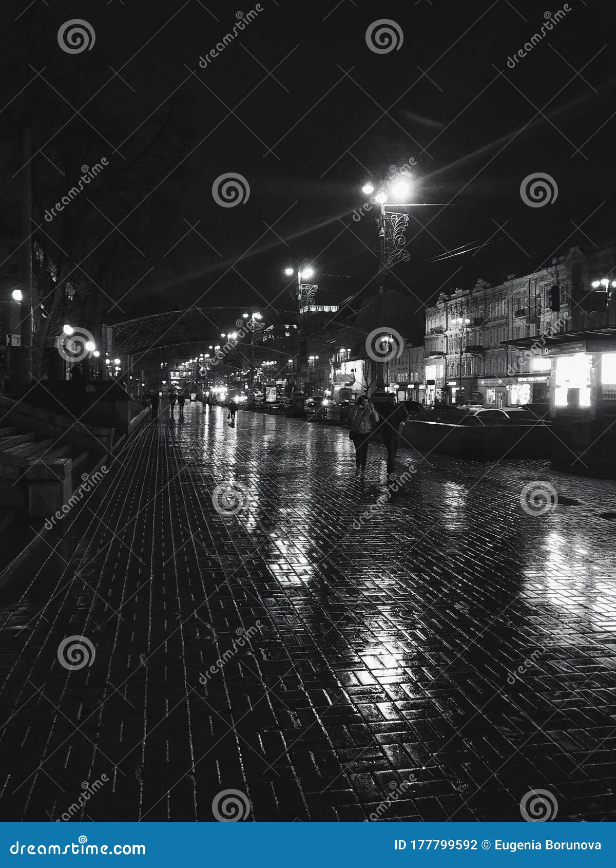 夜城 黑白摄影 街头摄影 夜光图库摄影片 图片包括有城市 空白 街道 晚上 摄影 投反对票 夜城 黑白摄影 街头摄影 夜光图库摄影片 图片包括有城市 空白 街道 晚上 摄影 投反对票