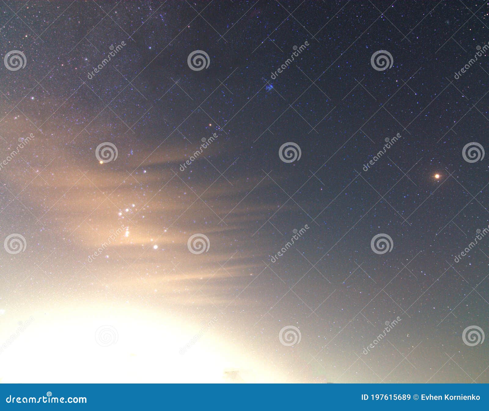 夜空背景 长曝光星空照库存图片 图片包括有星云 滚球 室外 乳状 本质 步幅 风险 夜空背景 长曝光星空照库存图片 图片包括有星云 滚球 室外 乳状 本质 步幅 风险
