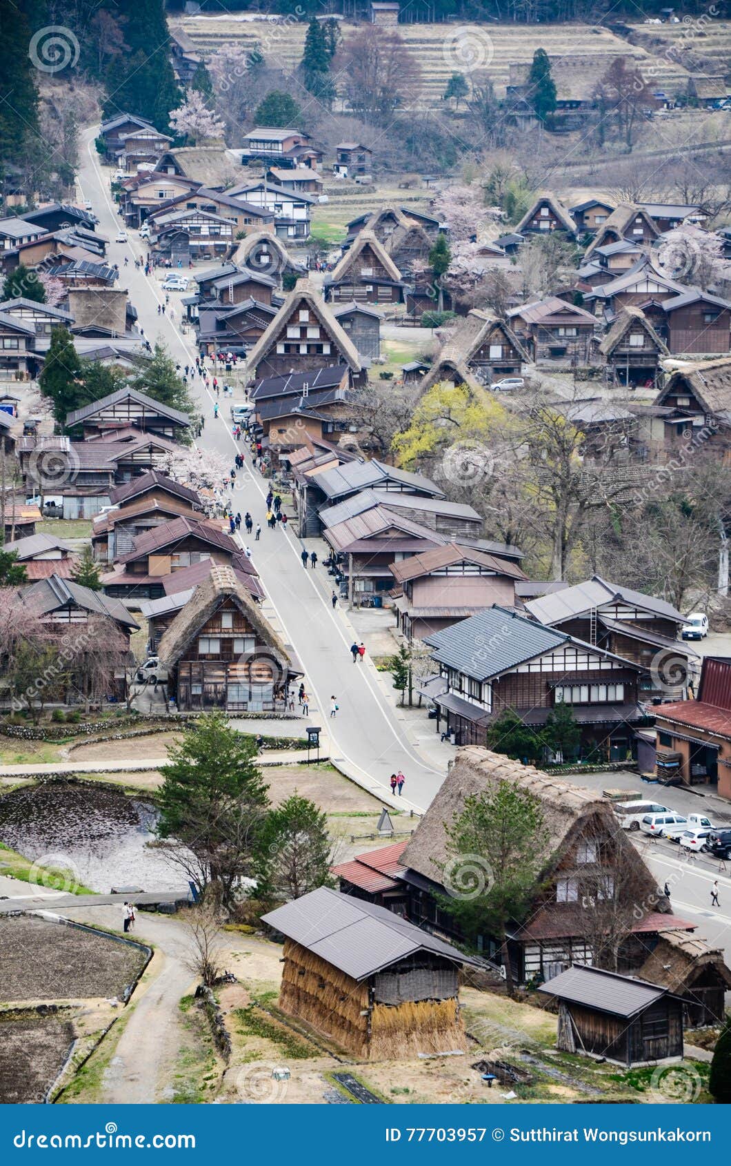 大街白川町去村庄 日本库存图片 图片包括有世界 地标 观点 通风 农舍 遗产 拱道 背包 大街白川町去村庄 日本库存图片 图片包括有世界 地标 观点 通风 农舍 遗产 拱道 背包