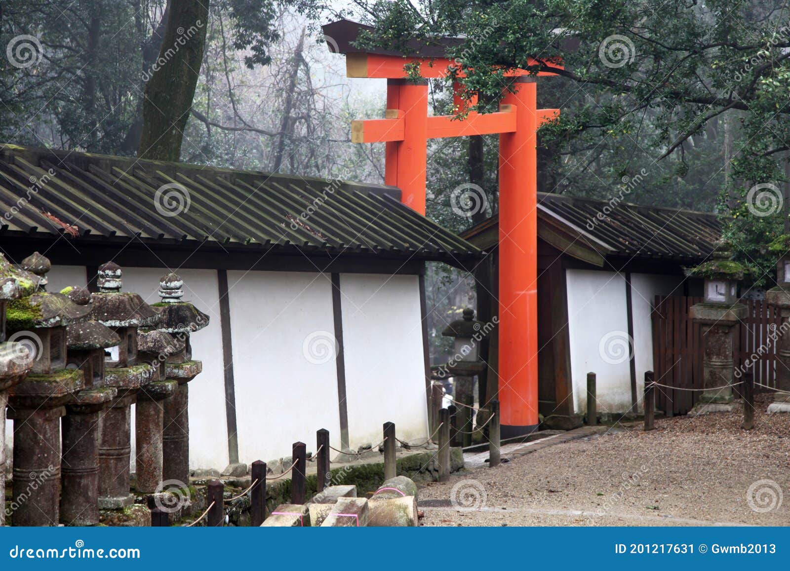 奈良的春日大社 库存图片 图片包括有入口 目的地 全部 森林 幻想 拱道 聚会所 颜色 奈良的春日大社 库存图片 图片包括有入口 目的地 全部 森林 幻想 拱道 聚会所 颜色