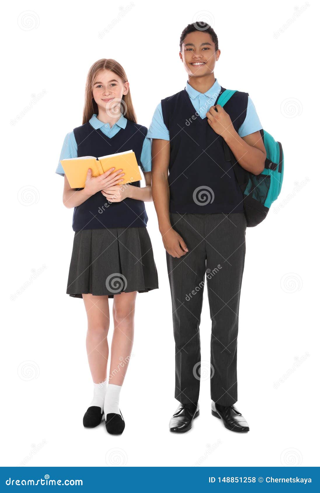 学校服装中青少年的全身画像库存照片 图片包括有女孩 冒犯 破擦声 人们 愉快 不同 教育 学校服装中青少年的全身画像库存照片 图片包括有女孩 冒犯 破擦声 人们 愉快 不同 教育