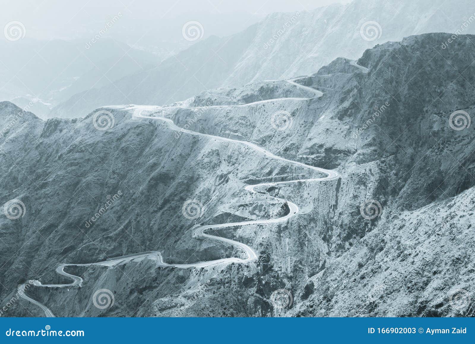 山景 山景 自然黑白背景 B W 库存图片 图片包括有早晨 本质 岩石 严重 蓝色 山景 山景 自然黑白背景 B W 库存图片 图片包括有早晨 本质 岩石 严重 蓝色