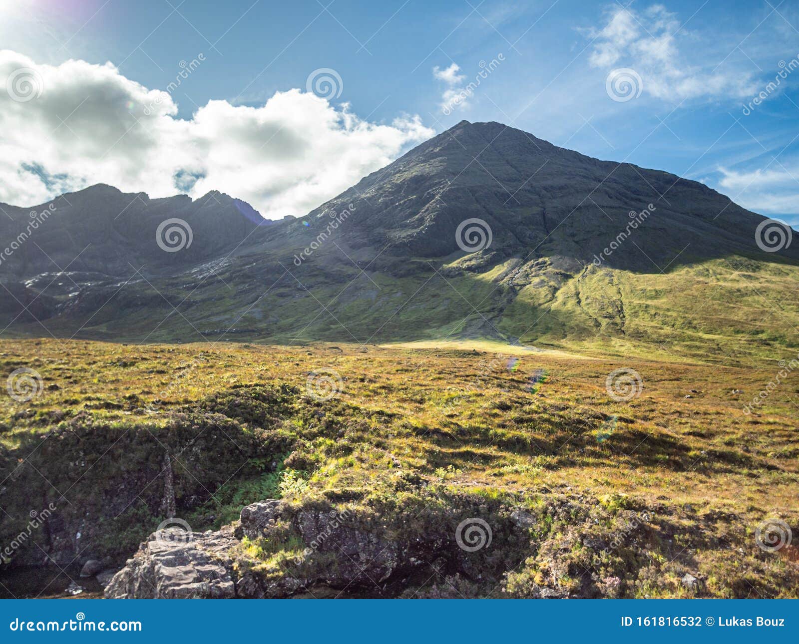 山背景的苏格兰高地自然库存照片 图片包括有国家 神仙 室外 欧洲 本质 风景 王国