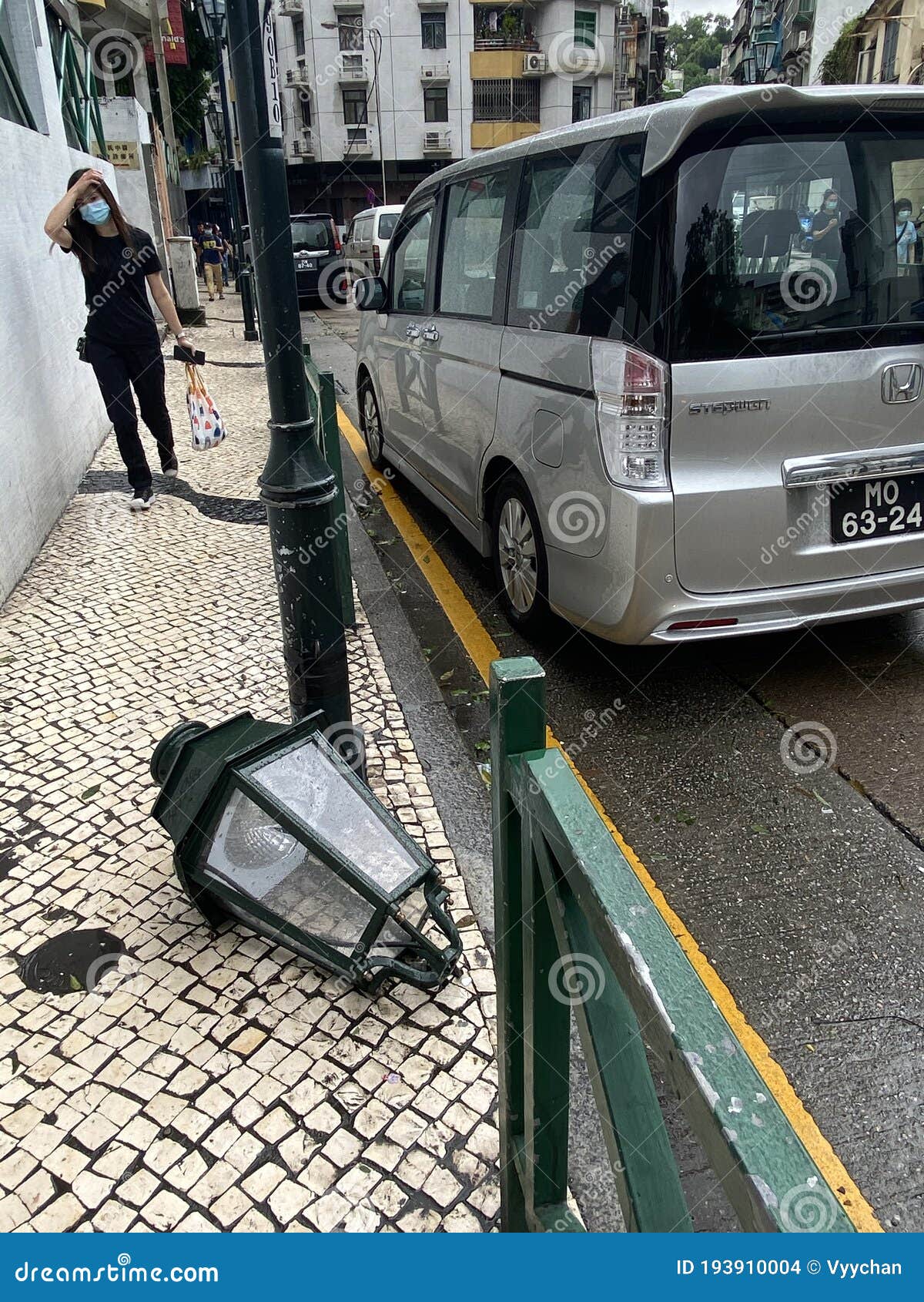 年台风 海高 袭击澳门街头台风信号10热带气旋风暴击倒中国澳门后三辆摩托车编辑类库存图片 图片包括有中国 强劲 年台风 海高 袭击澳门街头台风信号10热带气旋风暴击倒中国澳门后三辆摩托车编辑类库存图片 图片包括有中国 强劲