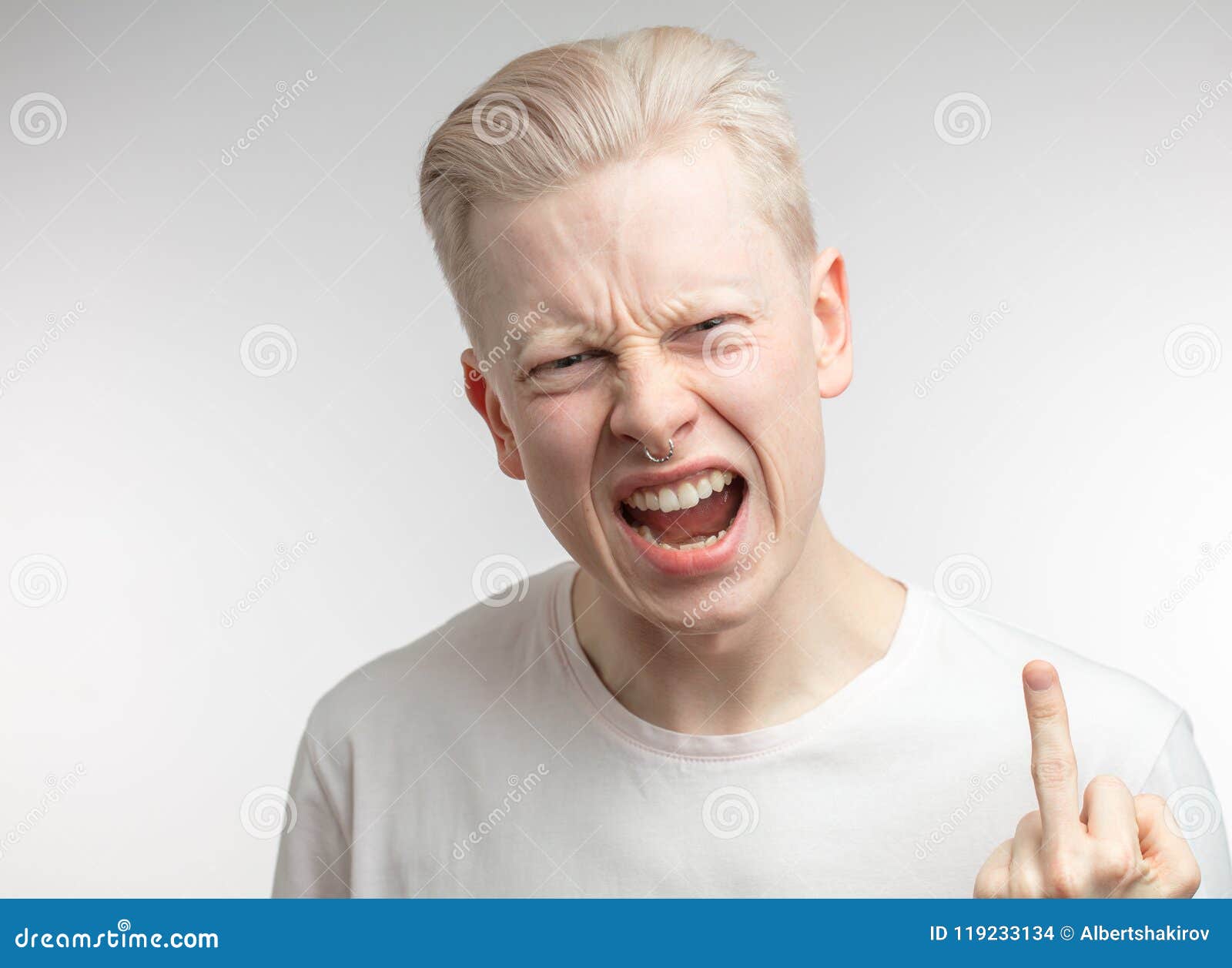 愤怒的人愤怒打手势 被激怒 侵害库存照片 图片包括有愤怒的人愤怒打手势 被激怒 侵害 愤怒的人愤怒打手势 被激怒 侵害库存照片 图片包括有愤怒的人愤怒打手势 被激怒 侵害
