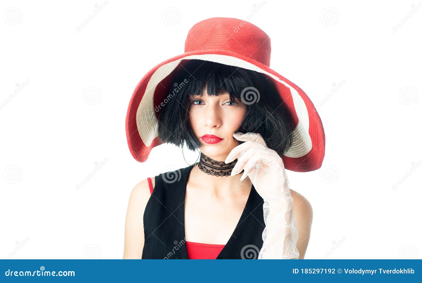 护发和造型理发店红唇神秘人女性梦幻脸上戴着时尚黑发女装假发库存照片 图片包括有神奇 制作 护发和造型理发店红唇神秘人女性梦幻脸上戴着时尚黑发女装假发库存照片 图片包括有神奇 制作