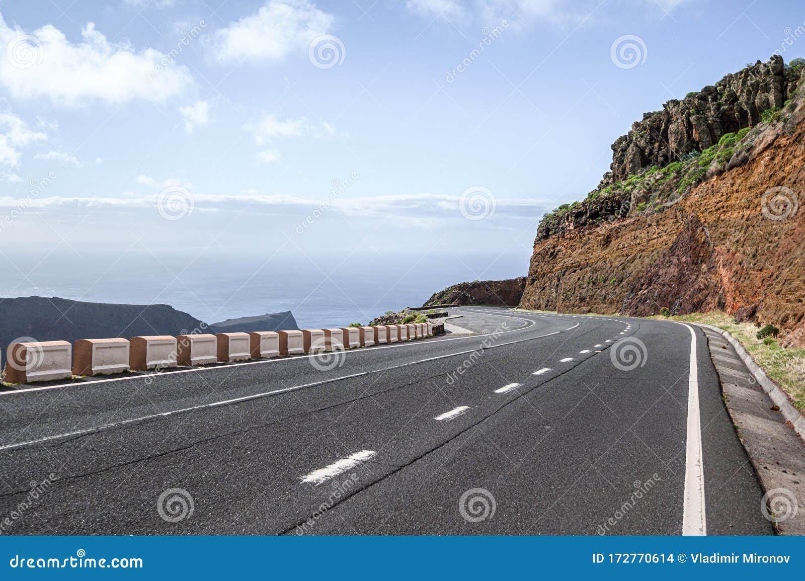 拉戈梅拉岛绕山公路美丽的背景 道路库存照片 图片包括有金丝雀 横向 全景 教会 曲线 拉戈梅拉岛绕山公路美丽的背景 道路库存照片 图片包括有金丝雀 横向 全景 教会 曲线