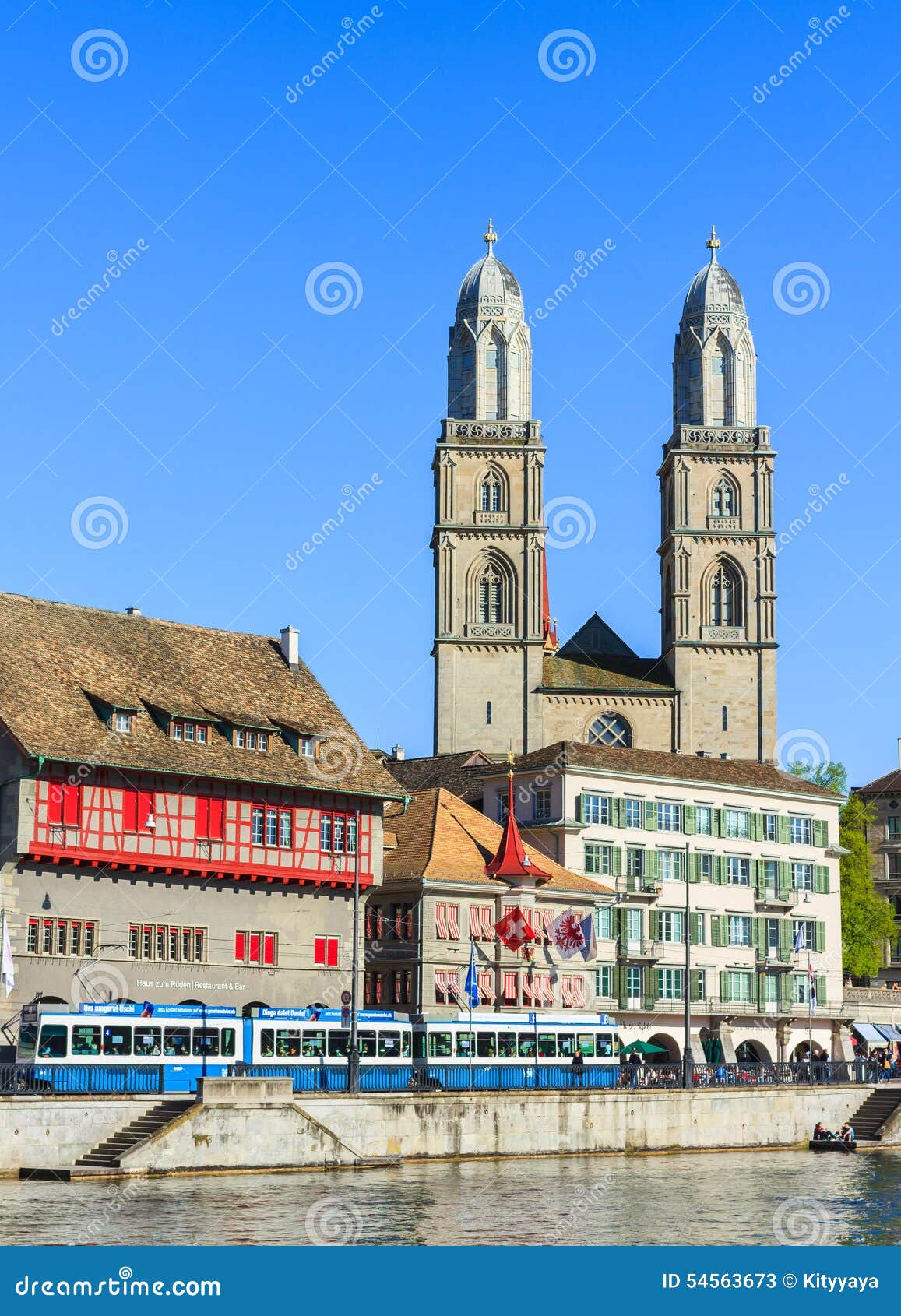 教会都市风景limmat俯视的河瑞士被采取的塔苏黎世编辑类库存照片 图片包括有