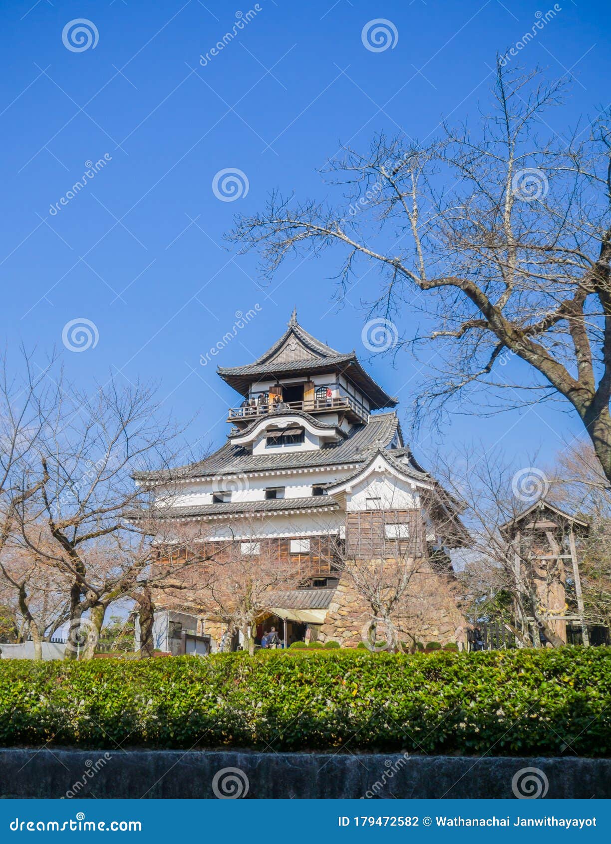 日本式城堡的犬山城美景是日本犬山市的地标库存照片 图片包括有平静 城堡 布琼布拉 地标 天空 日本式城堡的犬山城美景是日本犬山市的地标库存照片 图片包括有平静 城堡 布琼布拉 地标 天空
