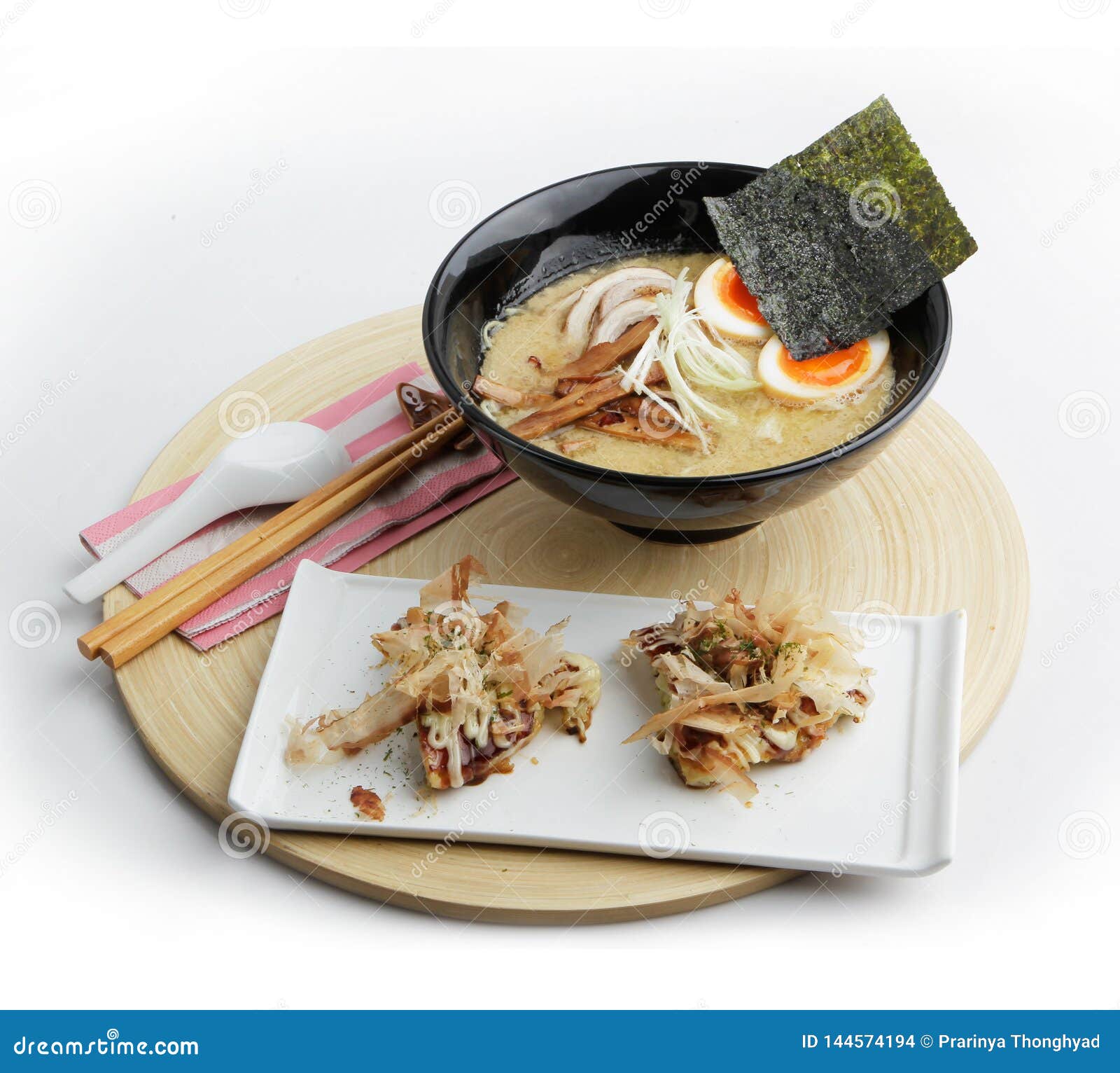 日本料理 传统日本料理库存照片 图片包括有东方 厨房 海草 水稻 顶上 午餐 鱼子酱 日本料理 传统日本料理库存照片 图片包括有东方 厨房 海草 水稻 顶上 午餐 鱼子酱