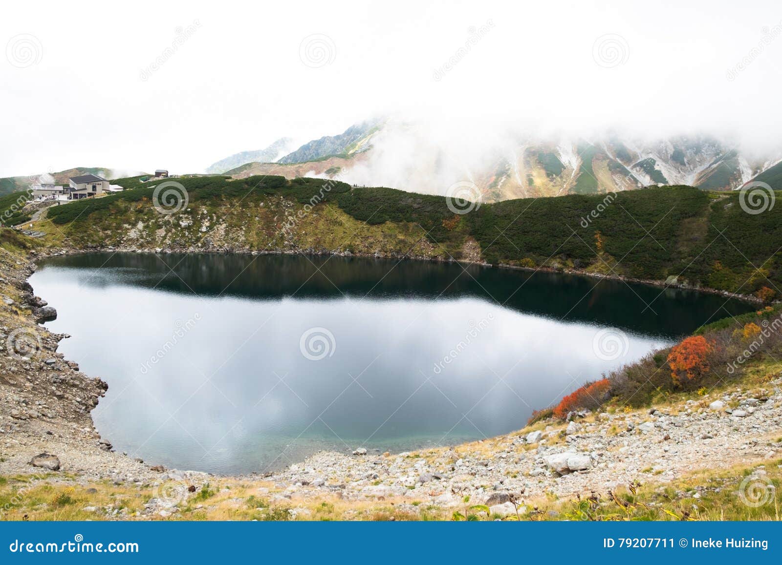 日本阿尔卑斯山的高山湖 日本库存图片 图片包括有范围 修改 乡下 国家 地区 组塑 海岸