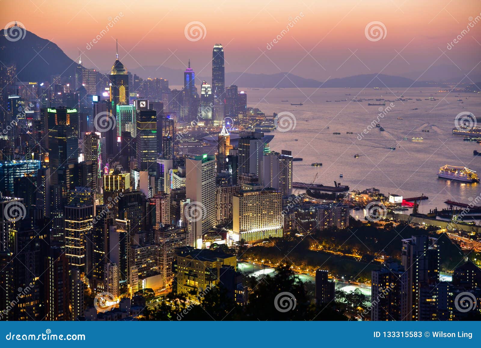 日落的香港cbd 编辑类库存照片 图片包括有多数 香港 中央 包括 港口 刮板 天空 日落的香港cbd 编辑类库存照片 图片包括有多数 香港 中央 包括 港口 刮板 天空