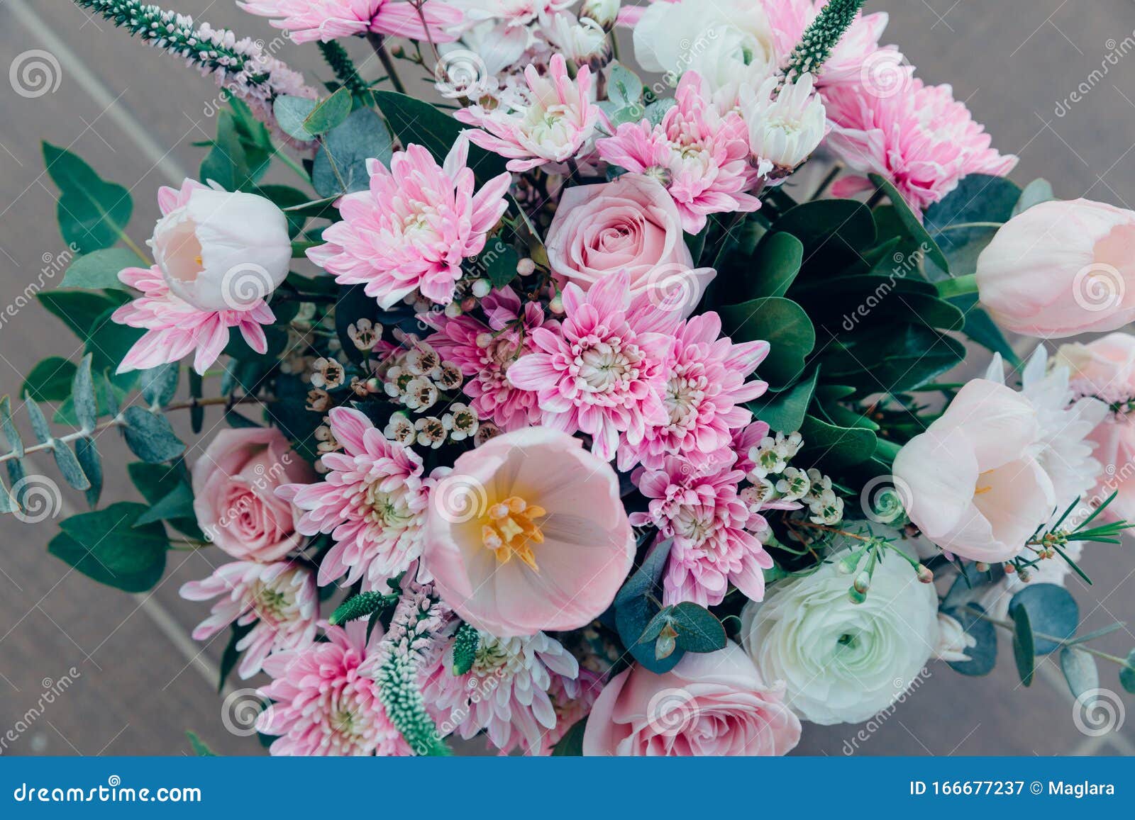 春花粉红花束背景库存图片 图片包括有粉红色 生日 背包 春天 华伦泰 花束 母亲 玫瑰