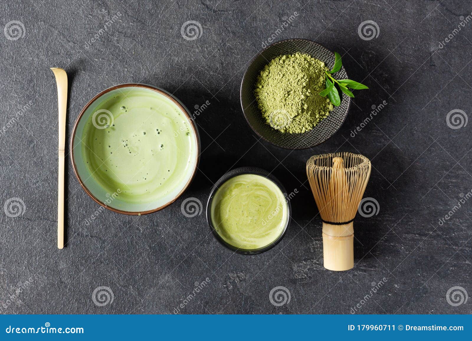 有机绿抹茶抹茶粉和碗里的抹茶茶茶沙汤匙及茶沙竹茶库存图片 图片包括有粉末 日语 打赌的人