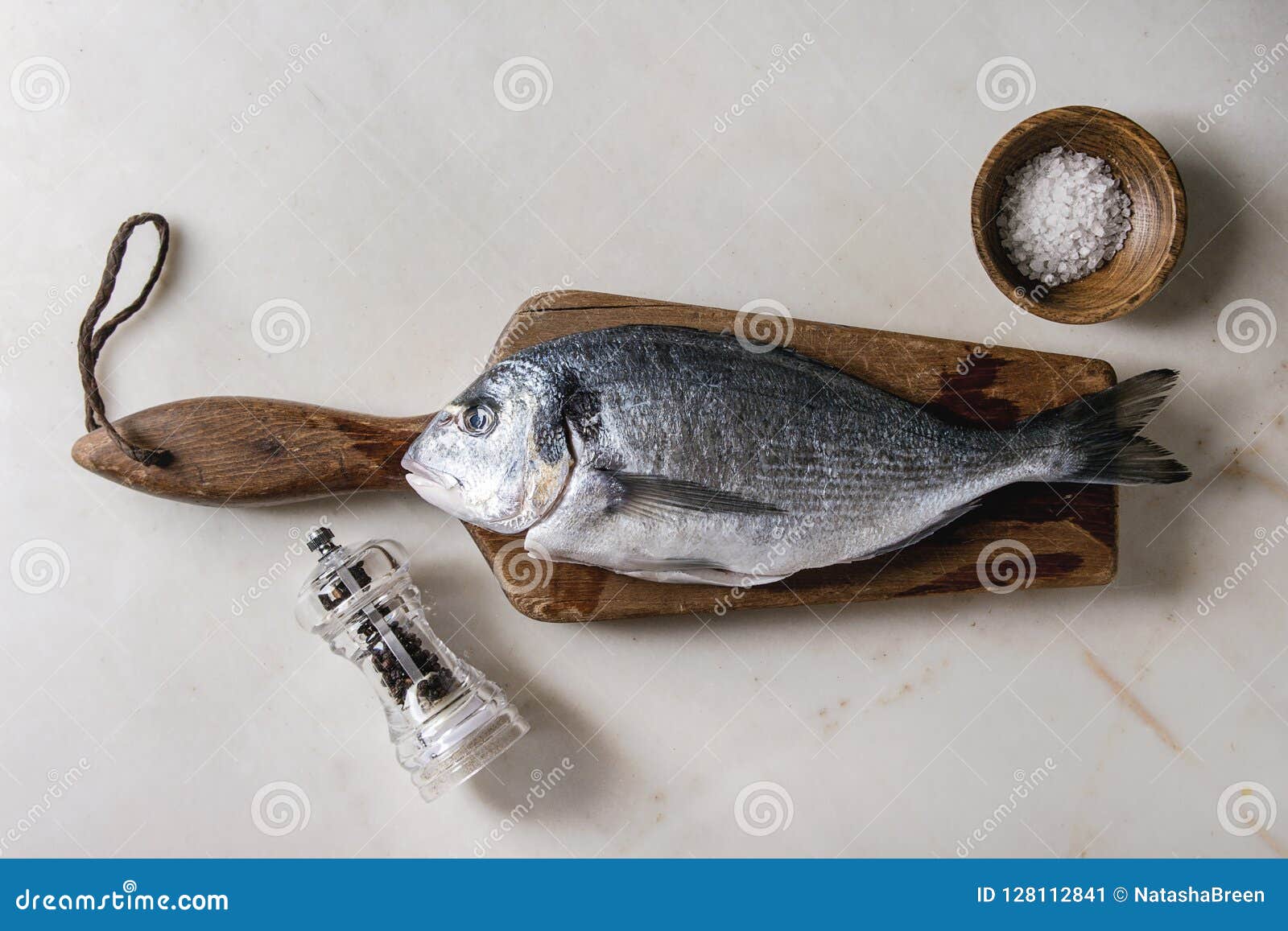 未加工的海鲷鱼库存图片 图片包括有海运 背包 海洋 剪切 会议室 地中海 鲂的 降低 未加工的海鲷鱼库存图片 图片包括有海运 背包 海洋 剪切 会议室 地中海 鲂的 降低