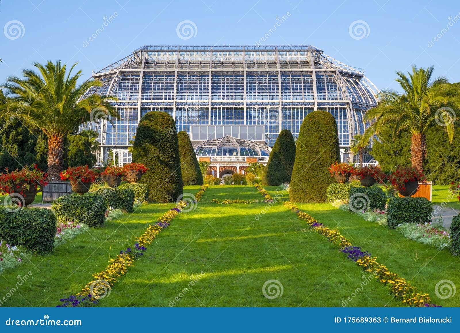柏林 德国 柏林达勒姆植物园和博物馆 Botanischer Garten 带有历史温室亭编辑类库存照片 图片包括有亭子 植物群 柏林 德国 柏林达勒姆植物园和博物馆 Botanischer Garten 带有历史温室亭编辑类库存照片 图片包括有亭子 植物群