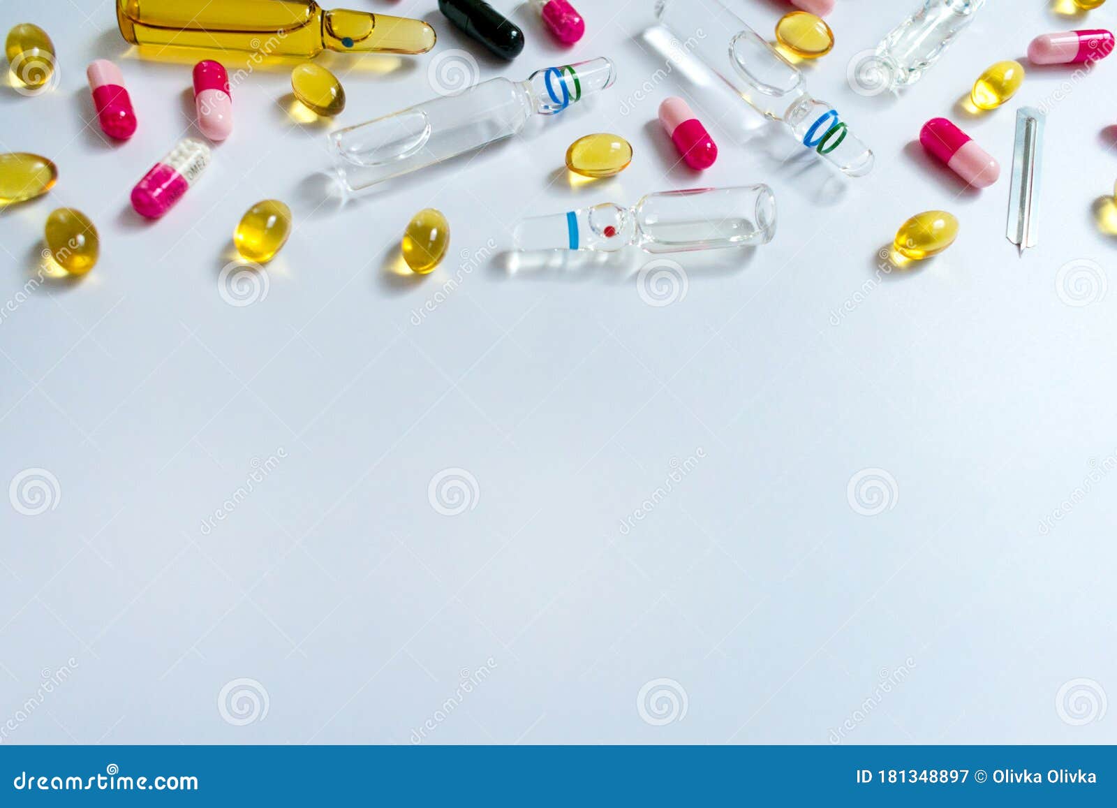 梅德森白色药物 丸子 注射剂背景复制空间库存图片 图片包括有小瓶 背包 玻璃 疾病 胶囊 梅德森白色药物 丸子 注射剂背景复制空间库存图片 图片包括有小瓶 背包 玻璃 疾病 胶囊