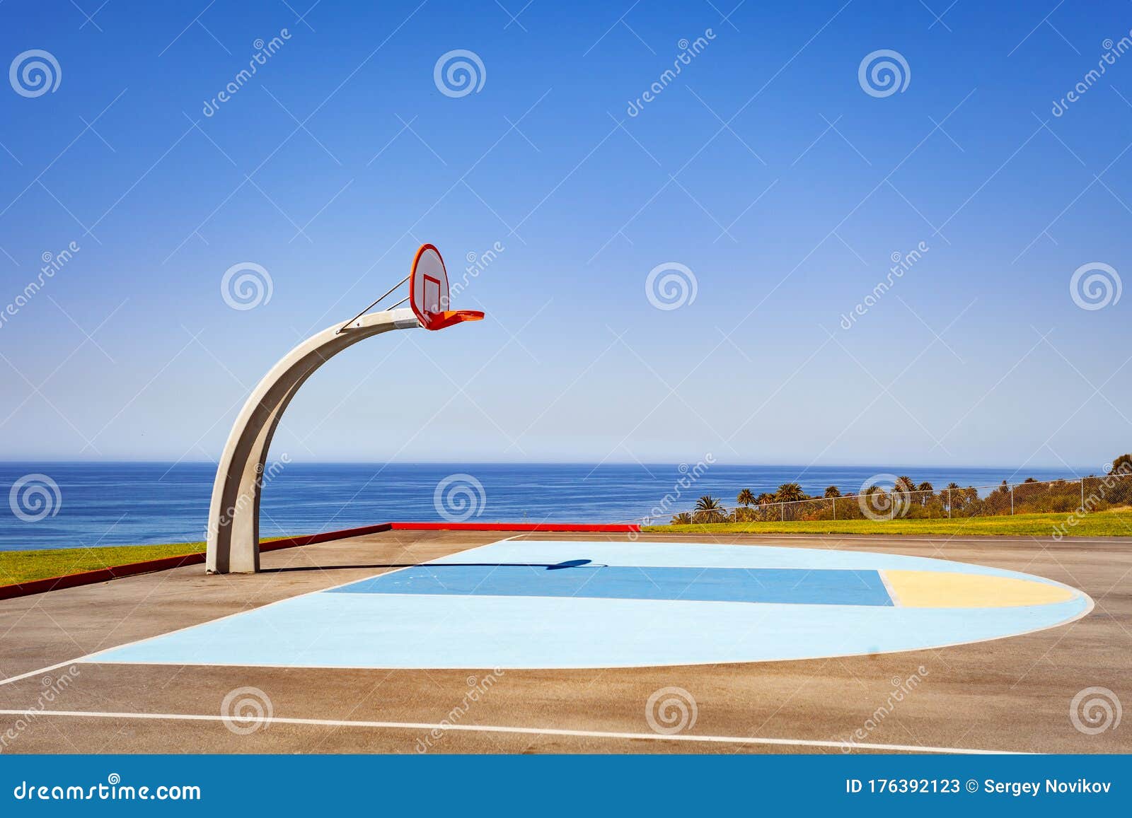 洛杉矶天使门公园篮球场库存图片 图片包括有室外 蓝色 Pedro Beautifuler
