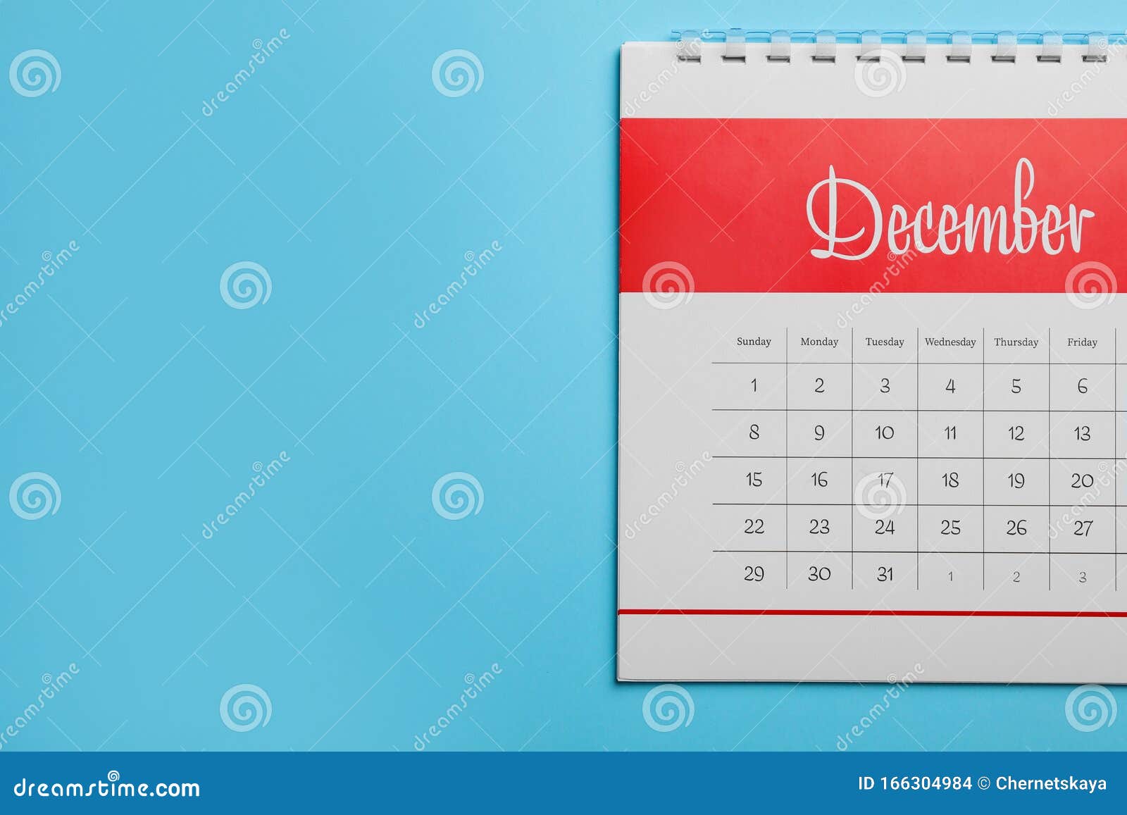 淡蓝色背景中的12月历文本的空格库存照片 图片包括有螺旋 过帐 12月 打印 纸张 日期