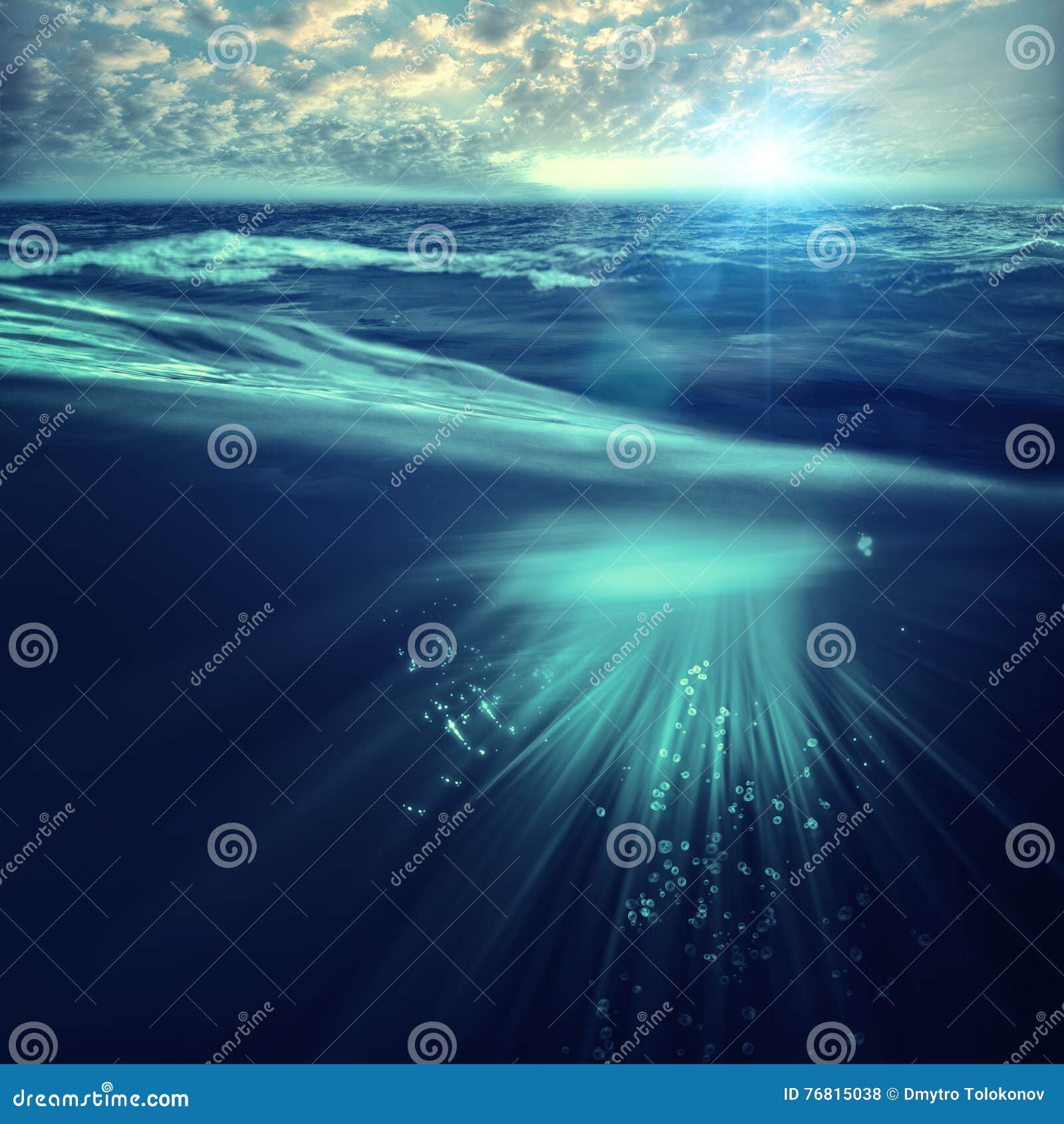 深海 海洋背景库存照片 图片包括有天空 阳光 光束 环境 晒裂 波纹 海运 小珠靠岸的 深海 海洋背景库存照片 图片包括有天空 阳光 光束 环境 晒裂 波纹 海运 小珠靠岸的