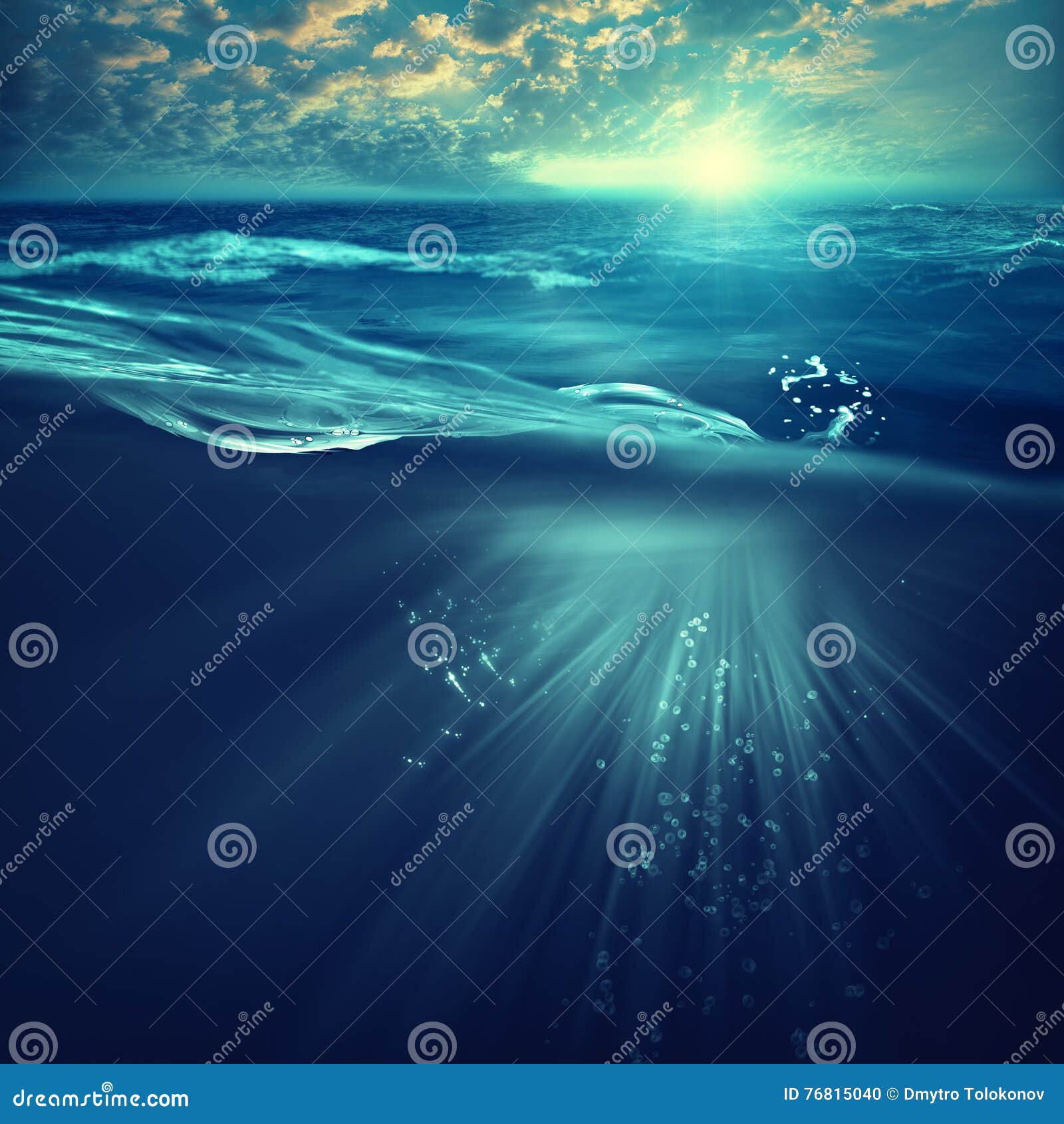 深海 海洋背景库存照片 图片包括有蓝色 放光 图象 波纹 水生 潜水 晒裂 被围绕的 深海 海洋背景库存照片 图片包括有蓝色 放光 图象 波纹 水生 潜水 晒裂 被围绕的