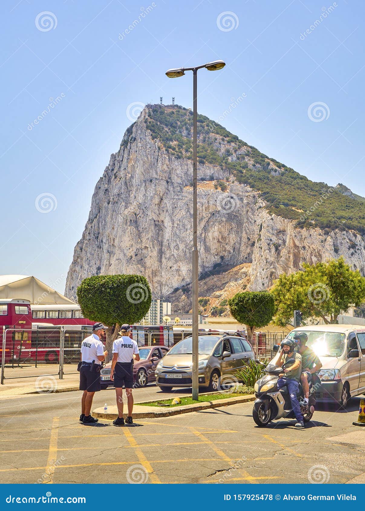 温斯顿丘吉尔大道直布罗陀 英国海外领土 英国编辑类库存照片 图片包括有警察 殖民地 都市风景 温斯顿丘吉尔大道直布罗陀 英国海外领土 英国编辑类库存照片 图片包括有警察 殖民地 都市风景