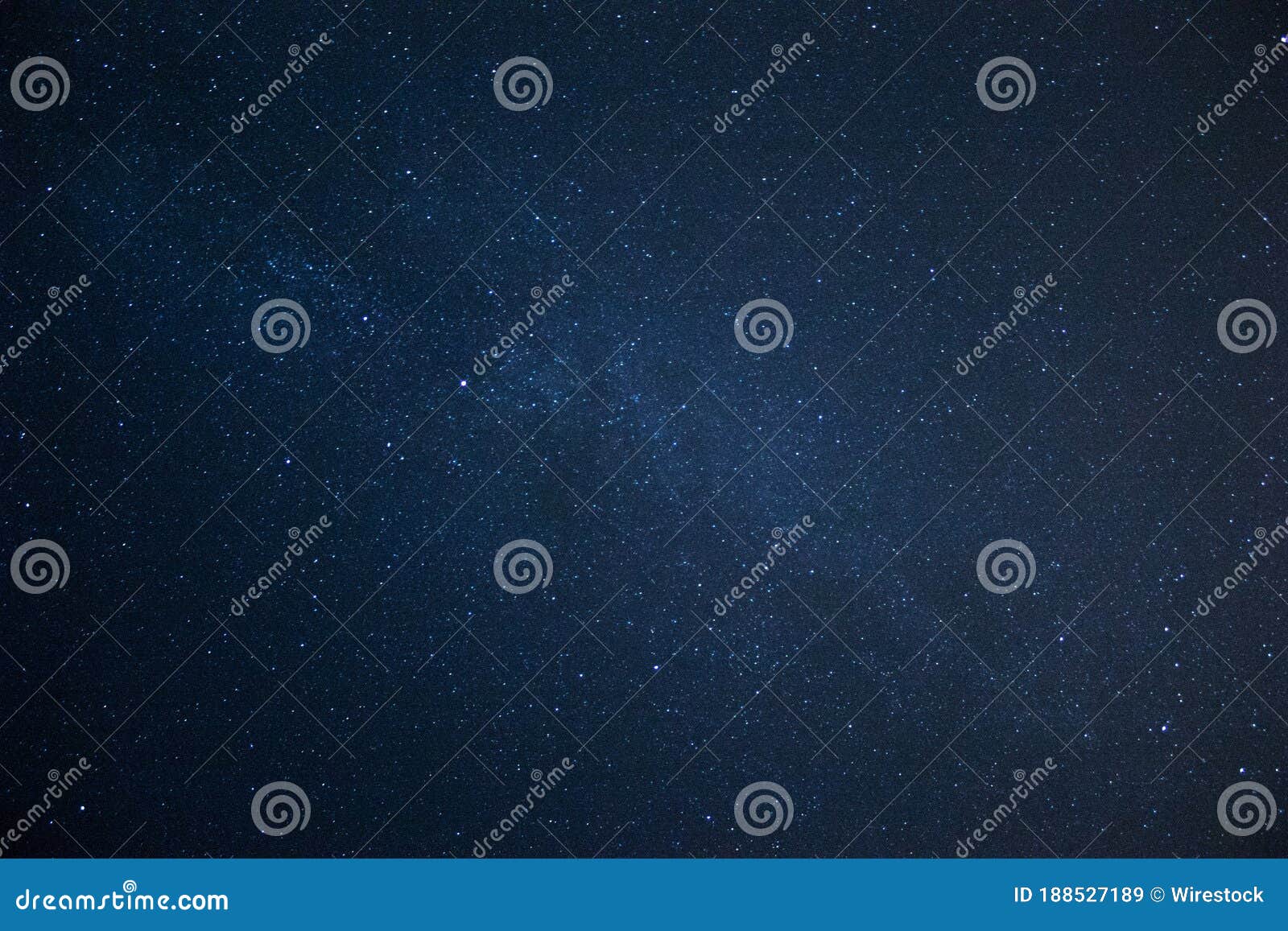 满是星星的夜空背景或壁纸库存图片 图片包括有闪闪发光 晒裂 占星术 天空 奥秘 蓝色 满是星星的夜空背景或壁纸库存图片 图片包括有闪闪发光 晒裂 占星术 天空 奥秘 蓝色