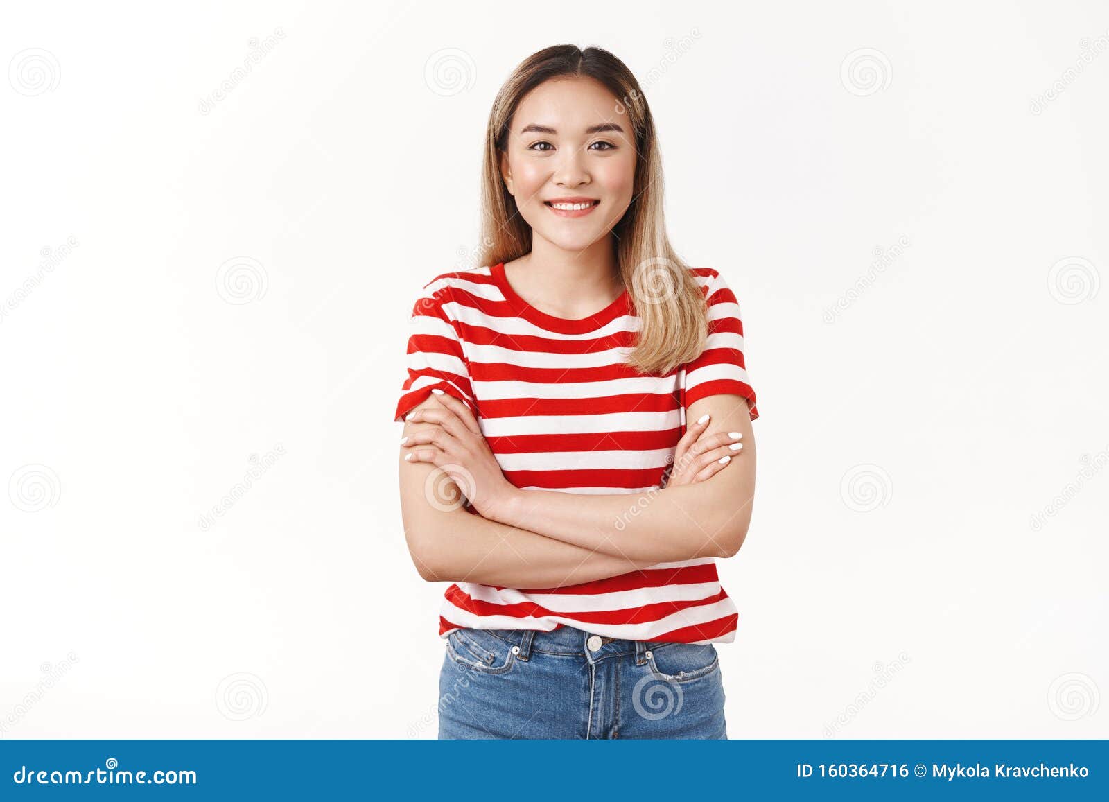 演播室拍了漂亮友好的亚洲女大学生跨臂胸专业自信姿势库存照片 图片包括有 演播室拍了漂亮友好的亚洲女大学生跨臂胸专业自信姿势库存照片 图片包括有