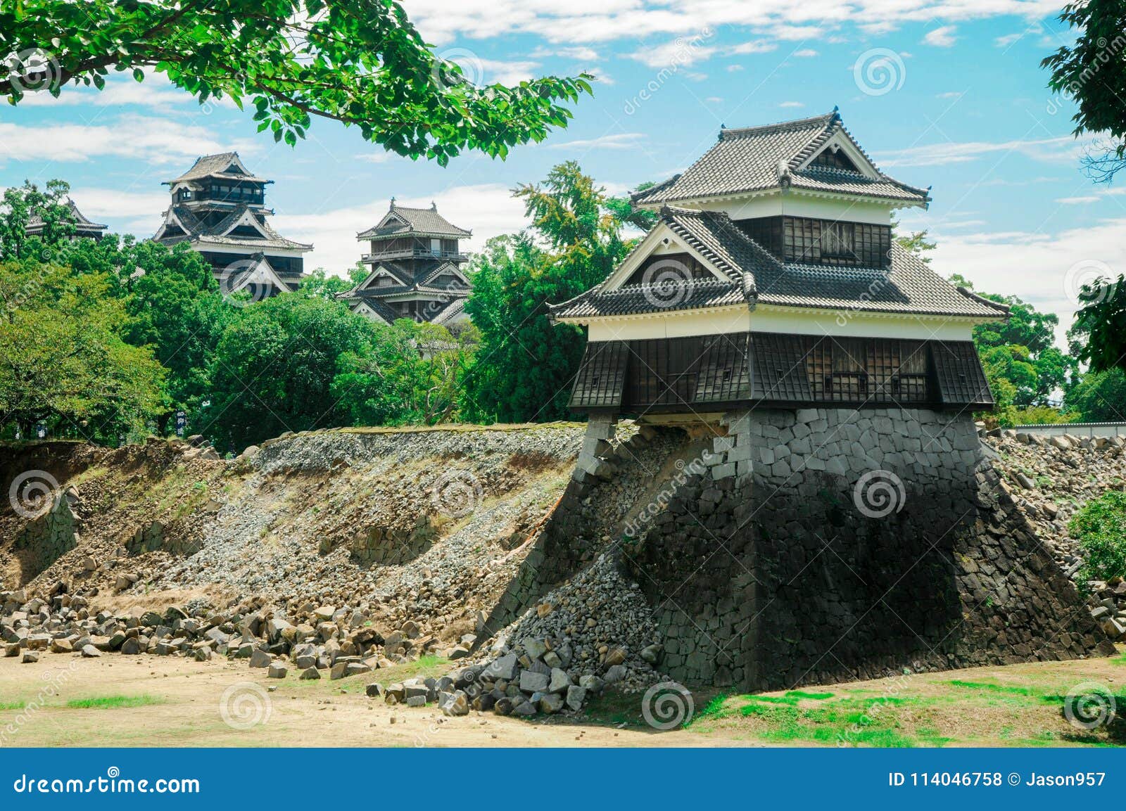 熊本城位于熊本县 日本此时 这座城堡在从地震灾害的损伤在库存照片 图片包括有此时 这座城堡在从地震灾害的损伤 熊本城位于熊本县 日本 熊本城位于熊本县 日本此时 这座城堡在从地震灾害的损伤在库存照片 图片包括有此时 这座城堡在从地震灾害的损伤 熊本城位于熊本县 日本