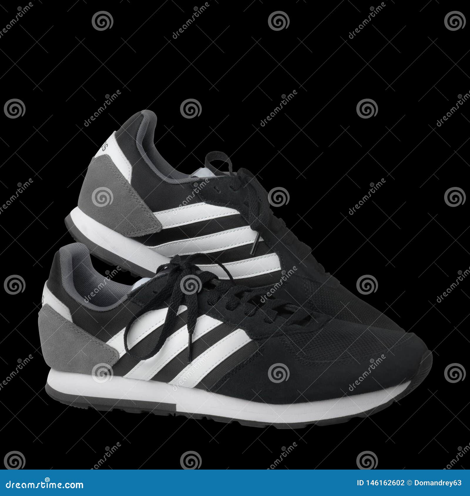 Adidas Sports Shoes Sneakers Black On A White Background Isolated Samara Russia 19 04 13 图库摄影片 图片包括有设计 赞誉