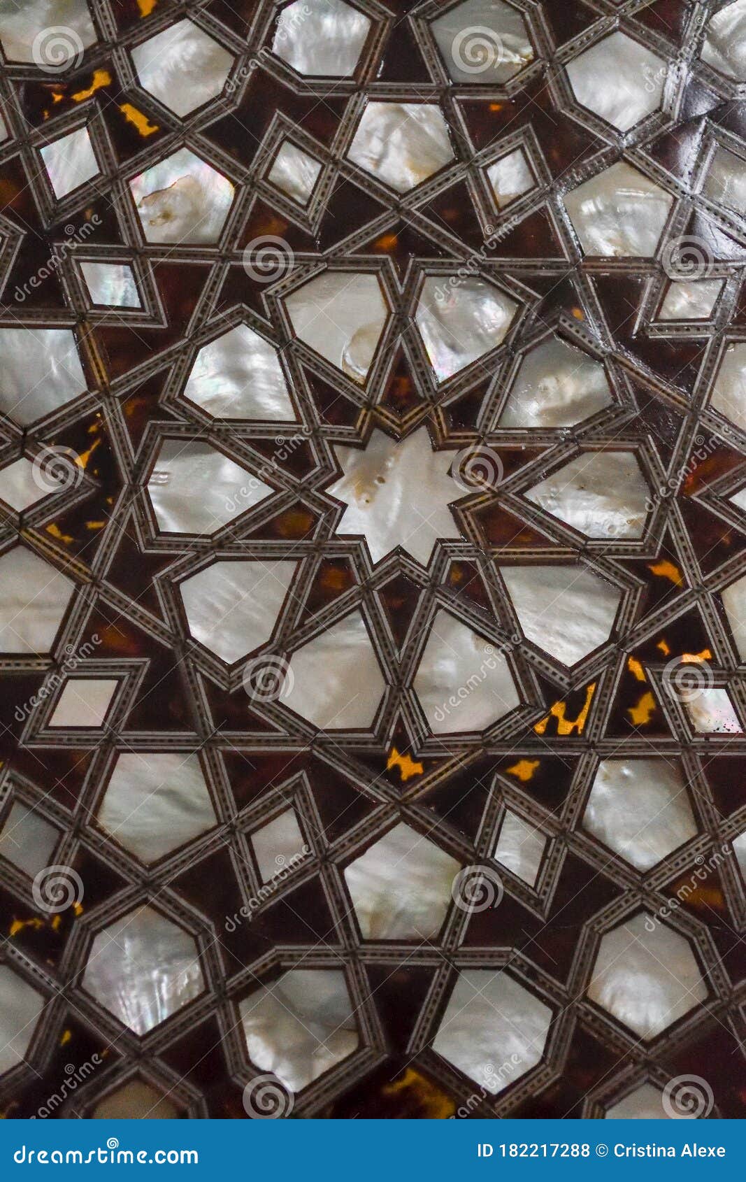 珍珠母镶嵌在清真寺的门阿拉伯花卉无缝图案 传统伊斯兰背景库存照片 图片包括有伊斯兰 顽皮地