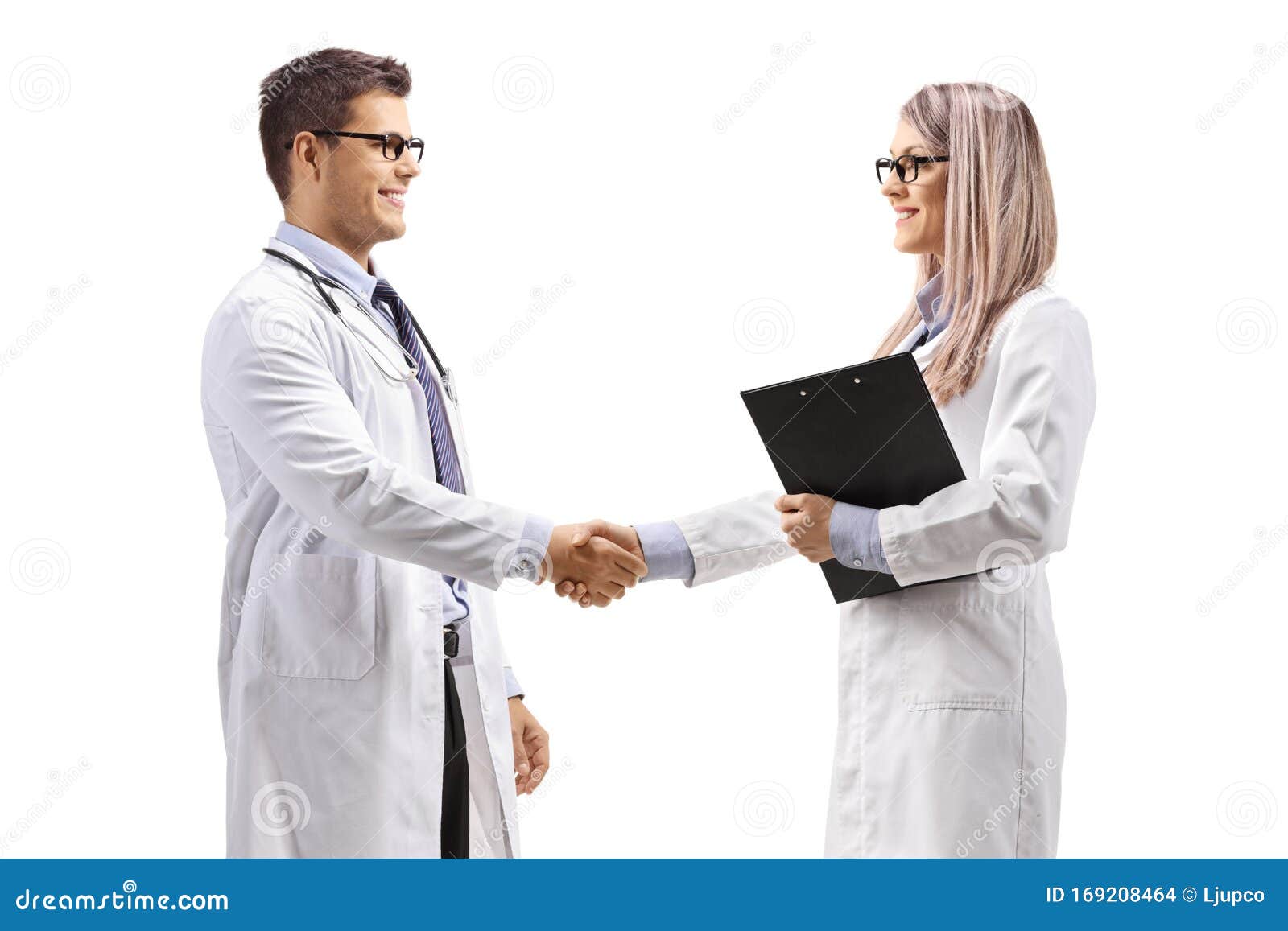 男女医生握手库存照片 图片包括有背包 健康 专业人员 愉快 女性 职业 确信 实验室 男女医生握手库存照片 图片包括有背包 健康 专业人员 愉快 女性 职业 确信 实验室