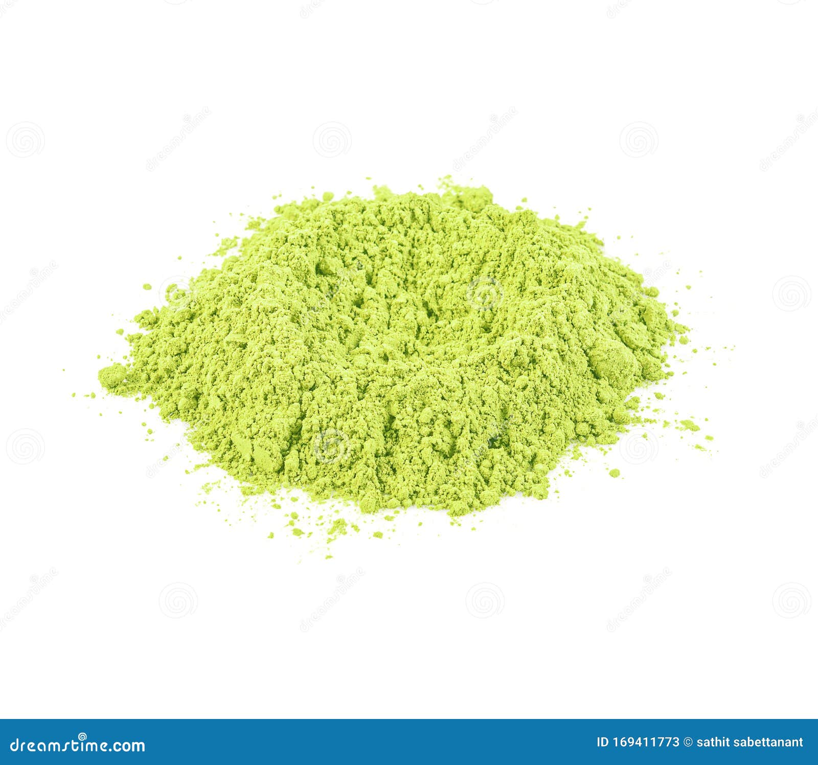 白色背景中的绿色抹茶粉用精磨绿茶粉制成的抹茶库存图片 图片包括有绿色 草本 生活方式 自然
